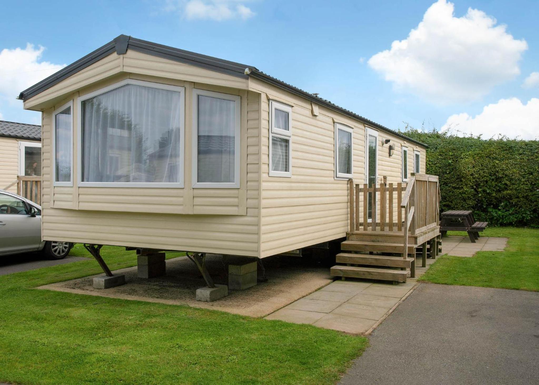 Mobile Home 4 photo 3