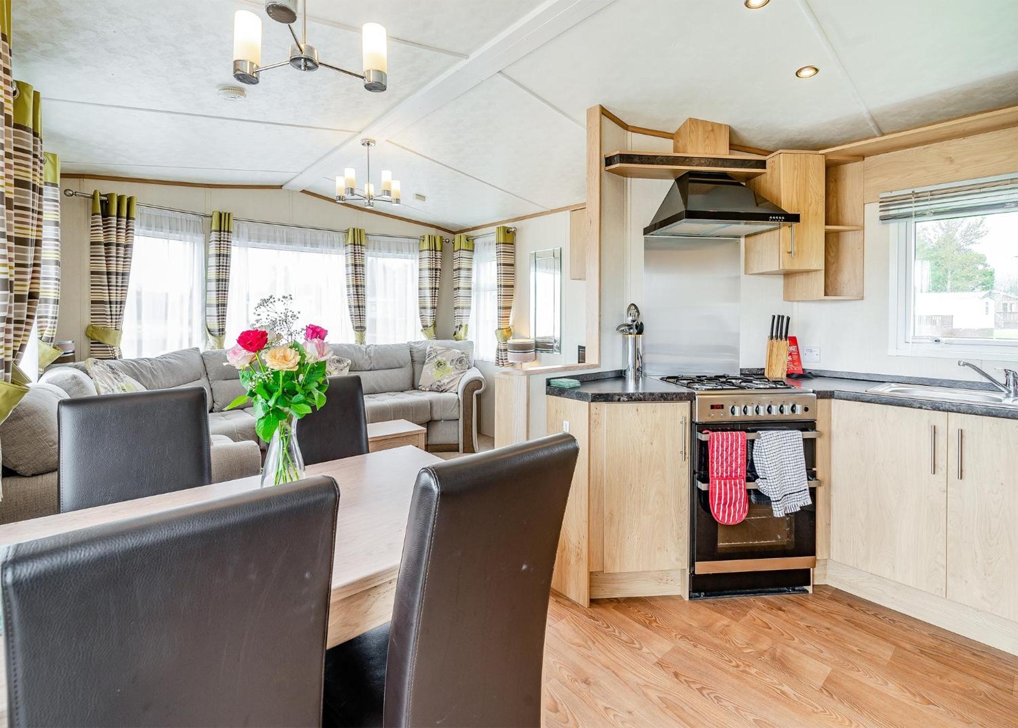 Two-Bedroom Mobile Home photo 3