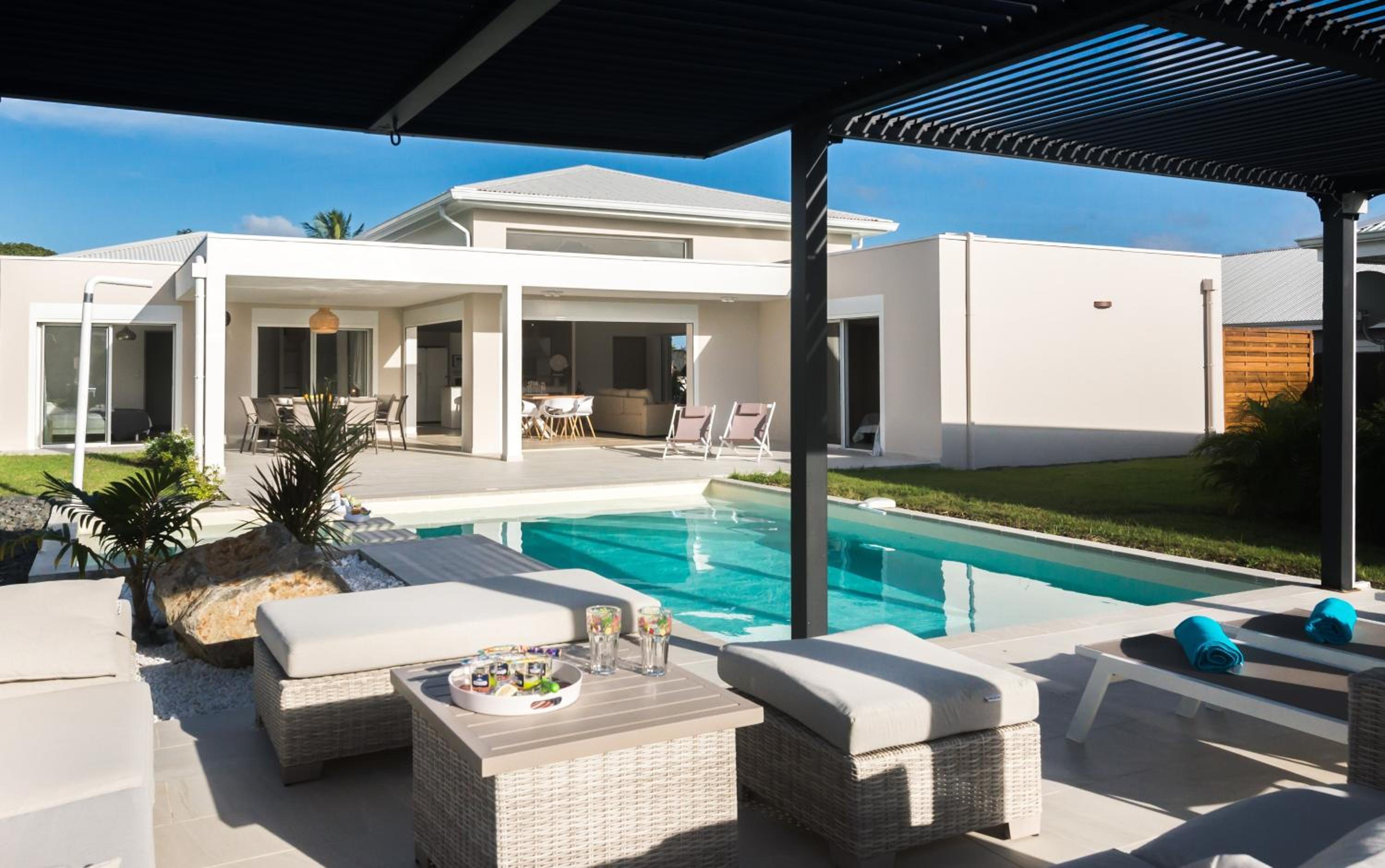 Villa with Private Pool photo 2