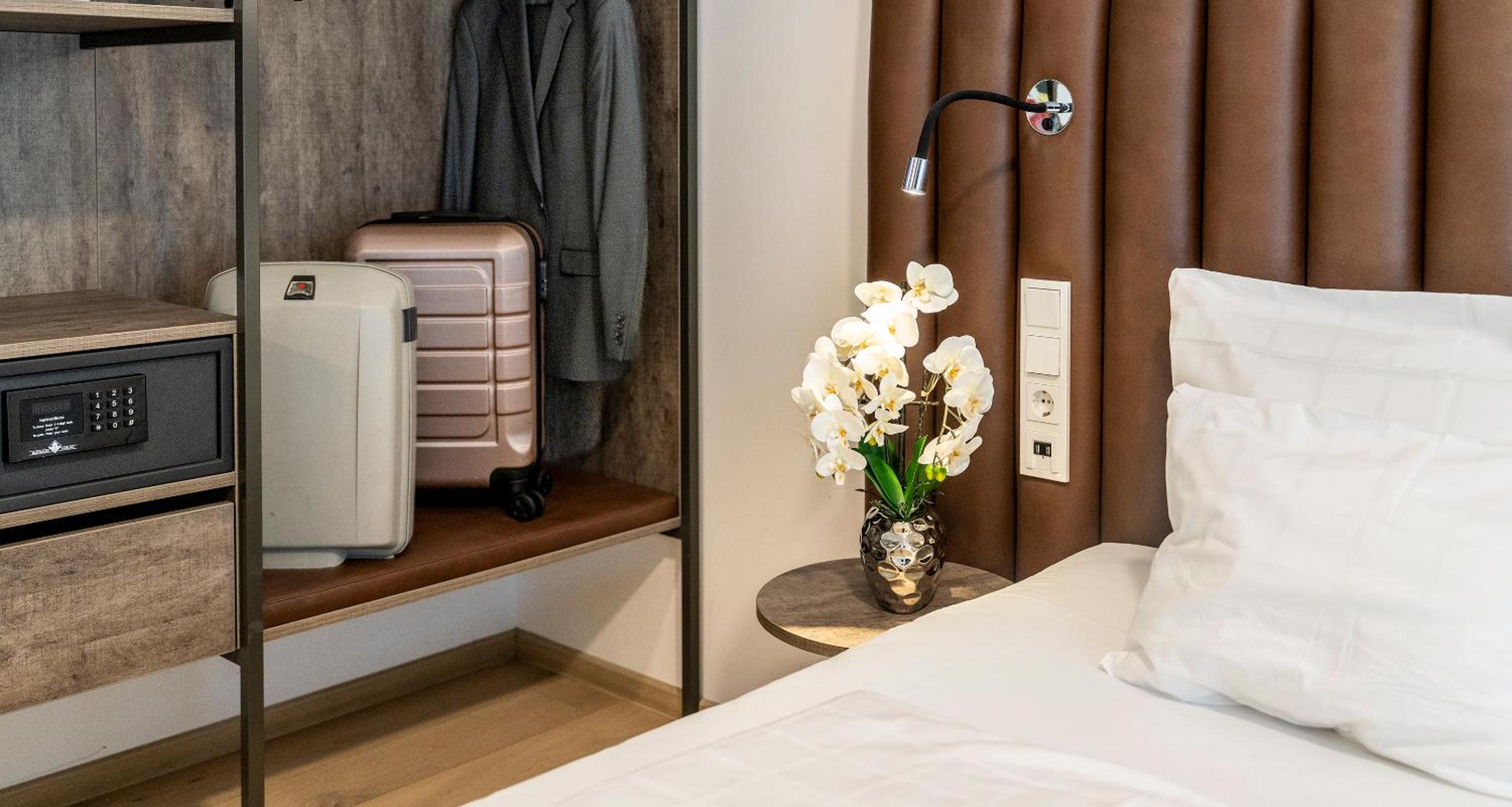 Comfort King Room - Photo 4