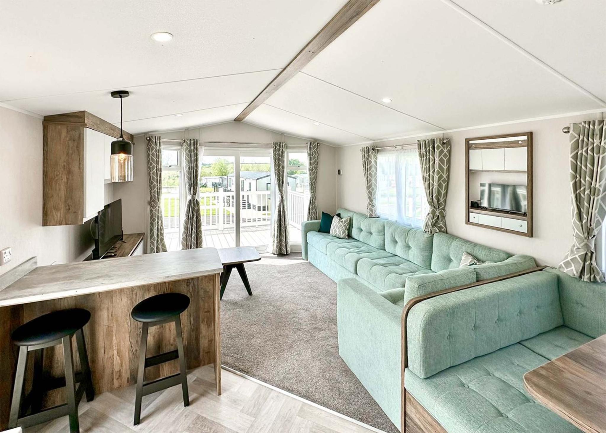 Mobile Home 4 photo 1
