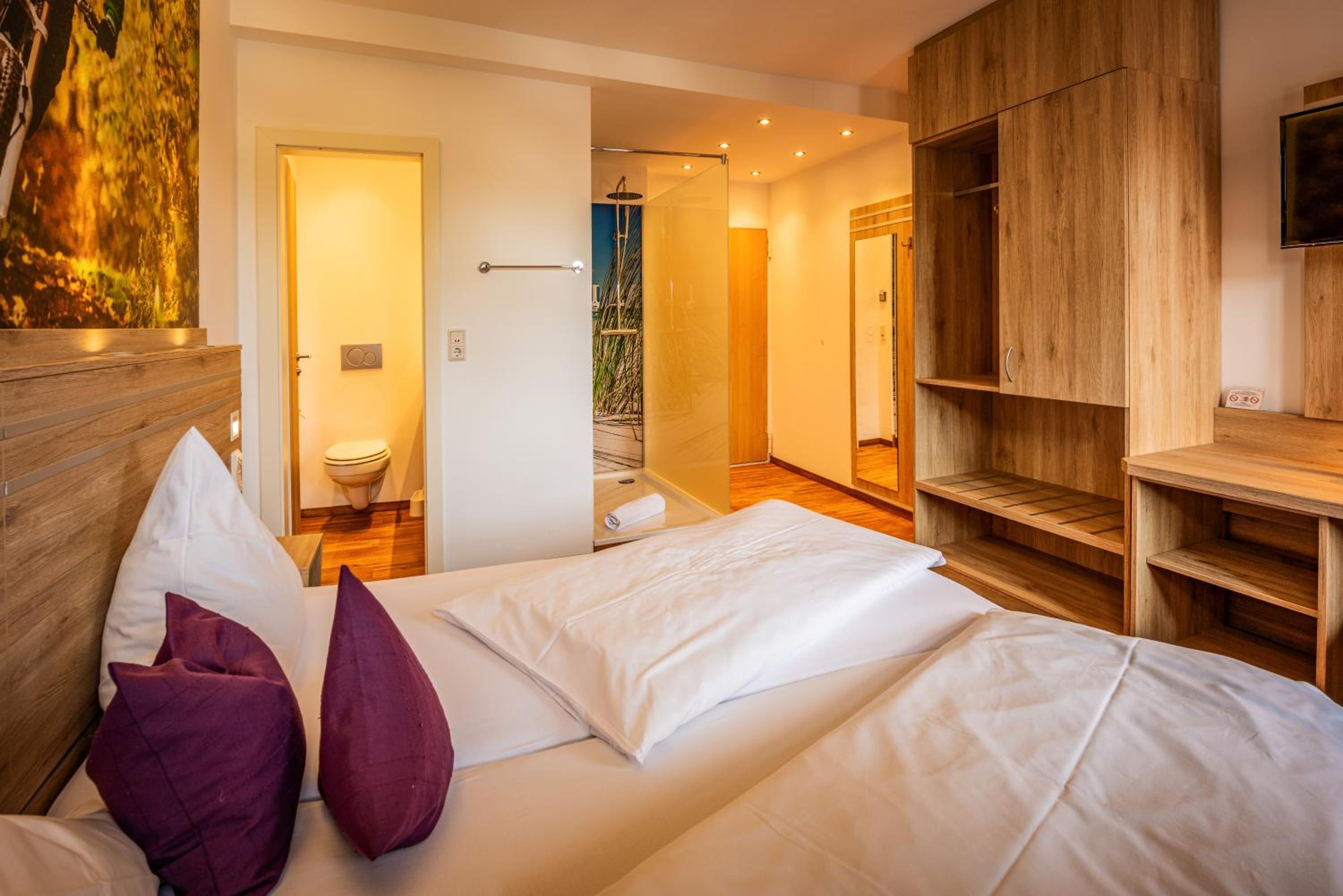 Double Room - Photo 13