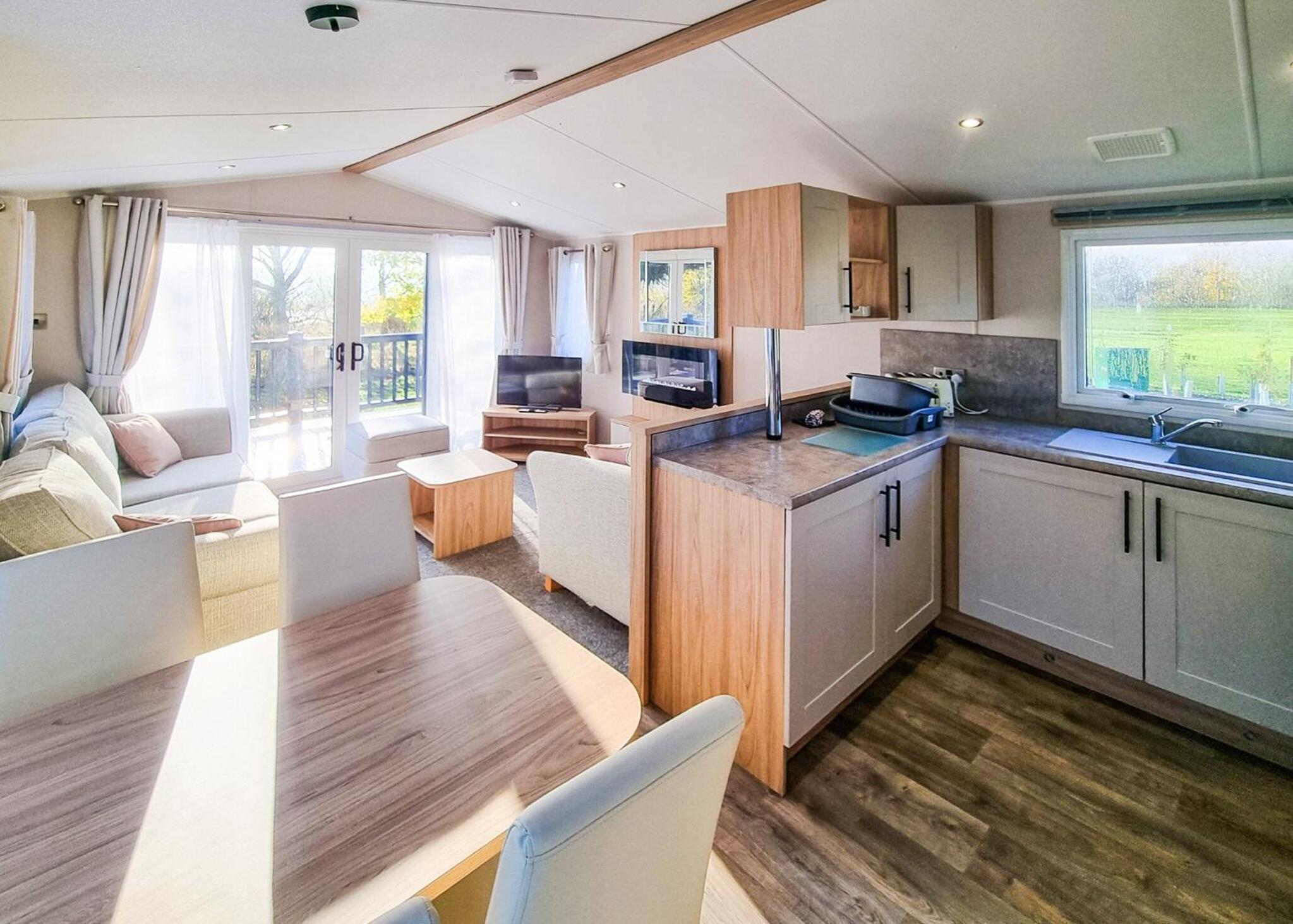 Mobile Home 9