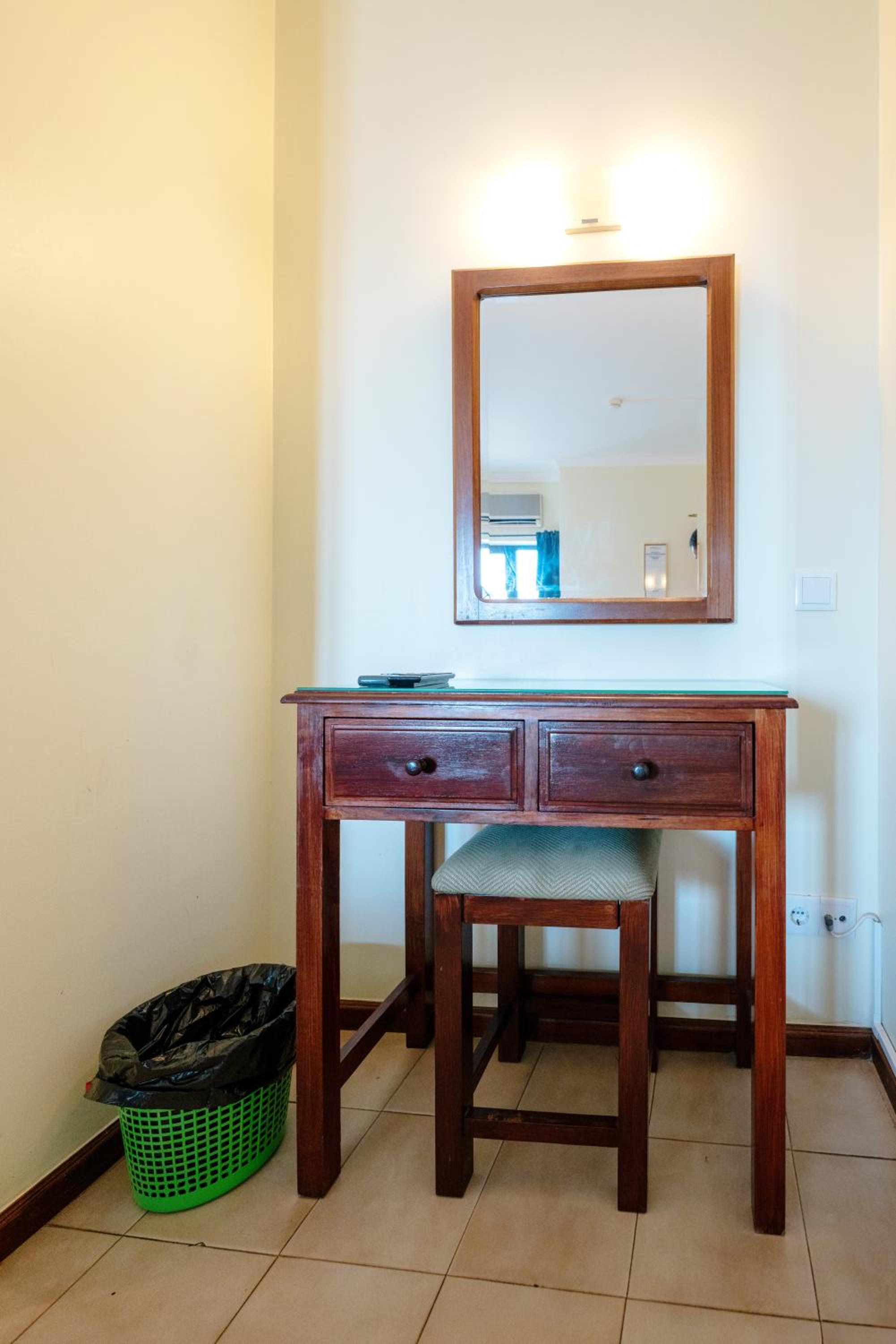Standard Triple Room - Photo 4