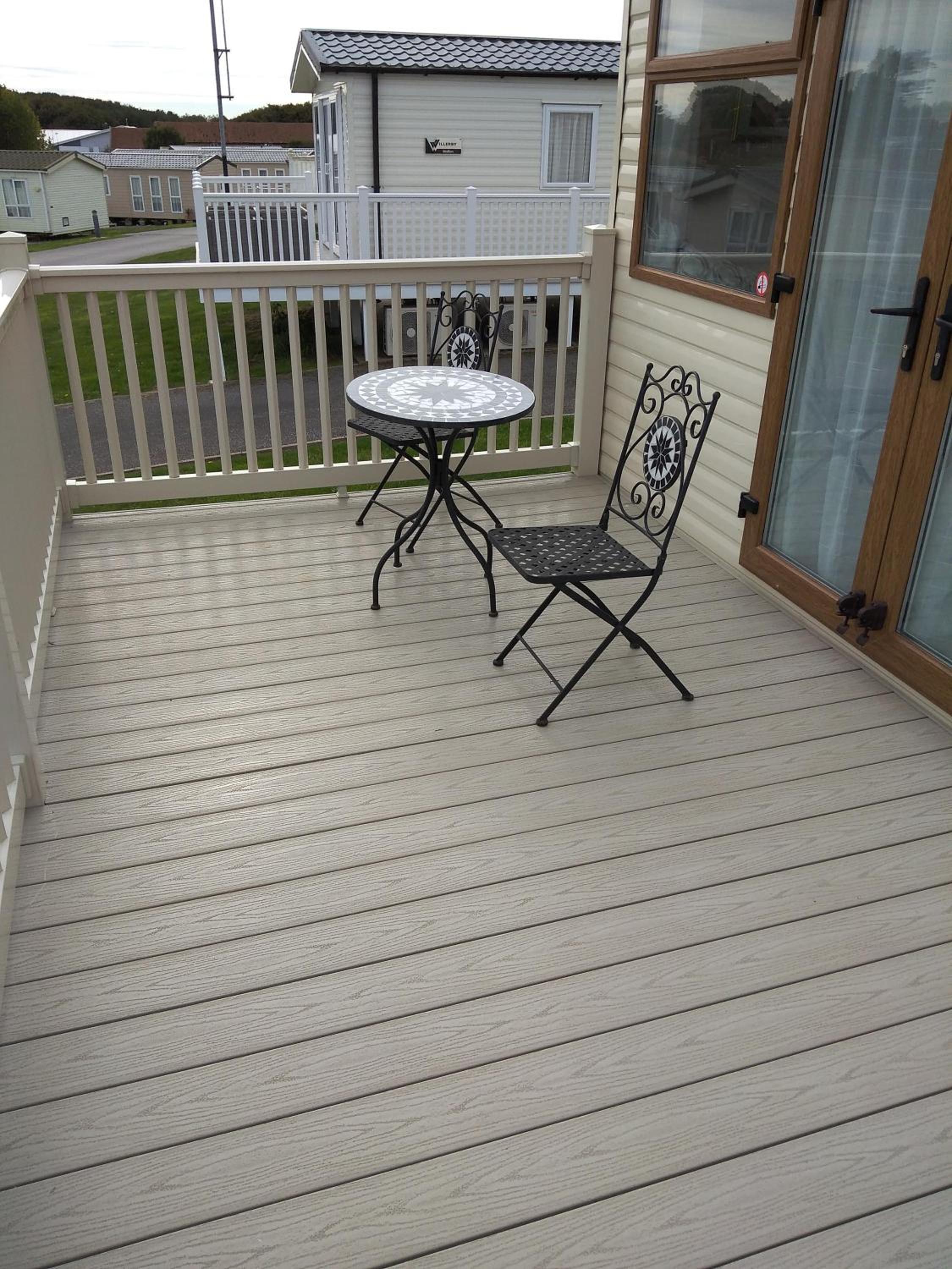 Mobile Home photo 3