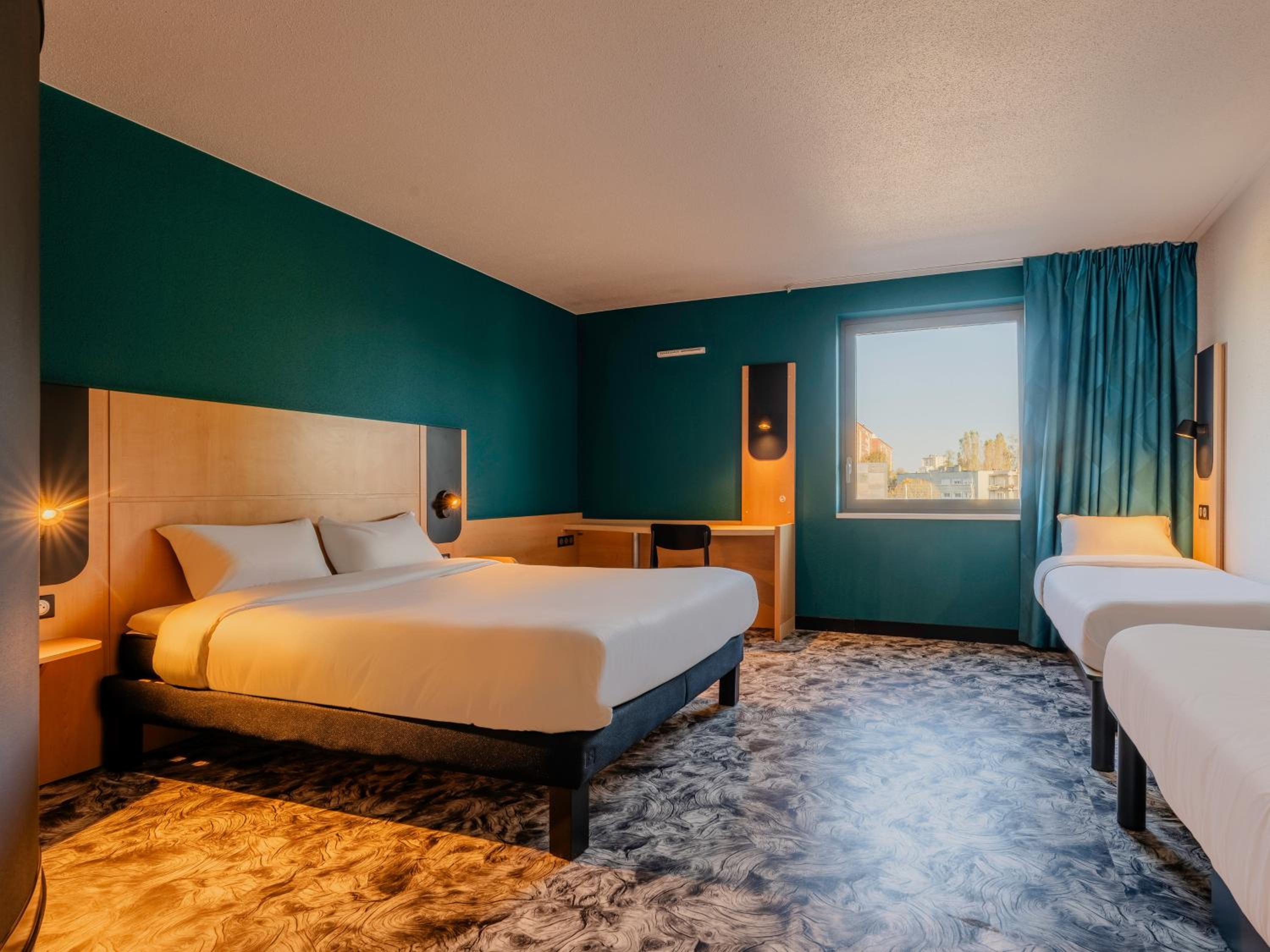 Quadruple Room - Photo 3