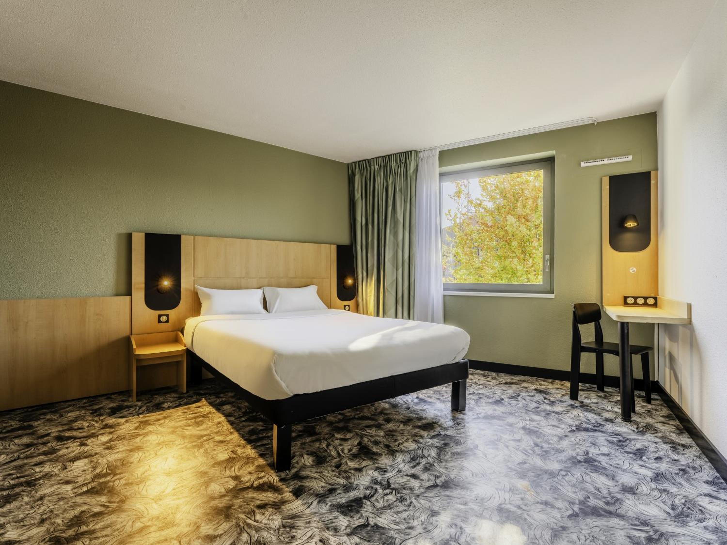 Double Room - Disability Access - Photo 1
