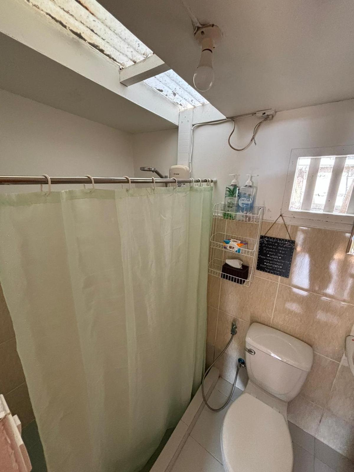 Double Room with Private Bathroom - Photo 7