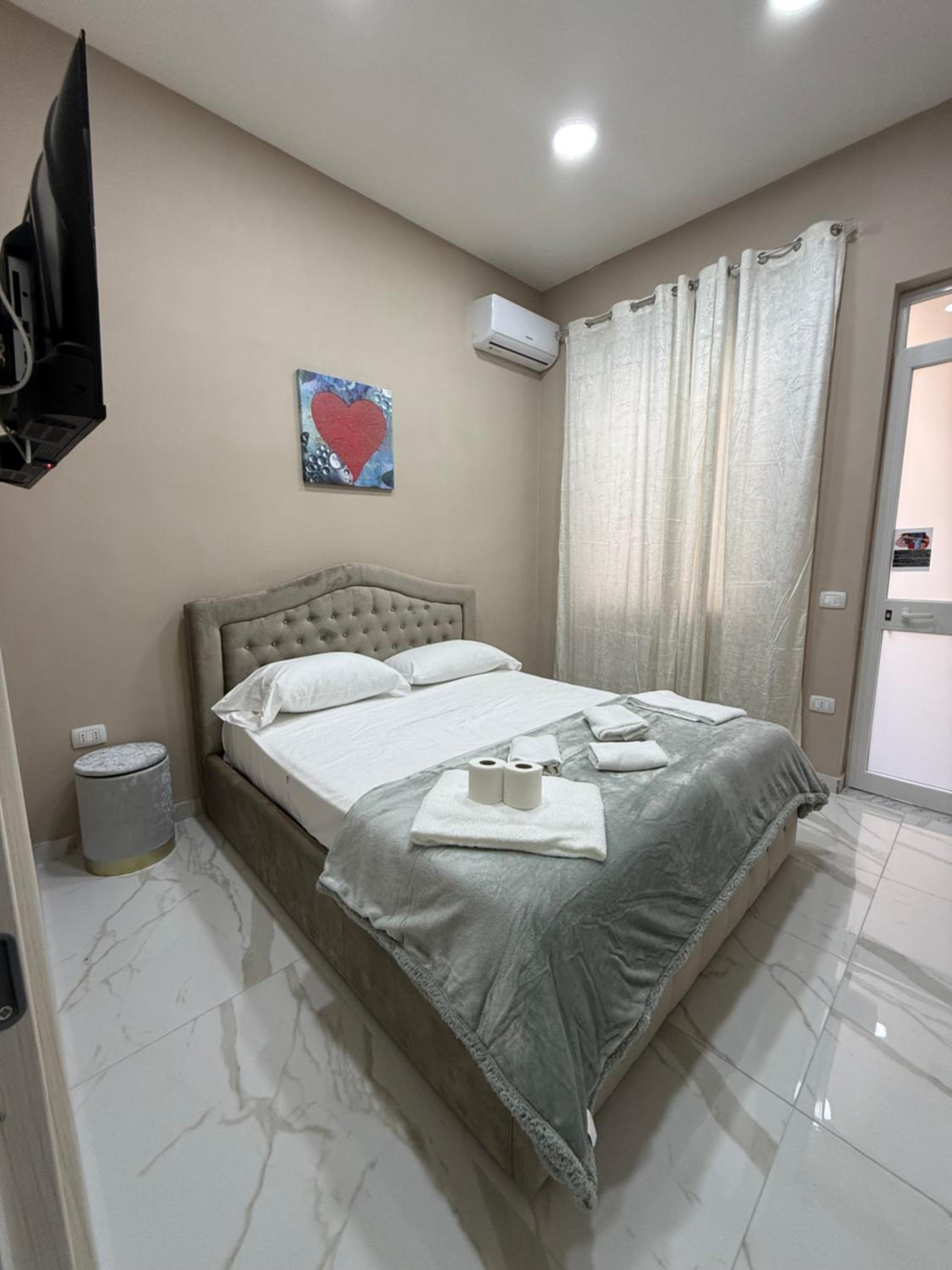 Deluxe Queen Room