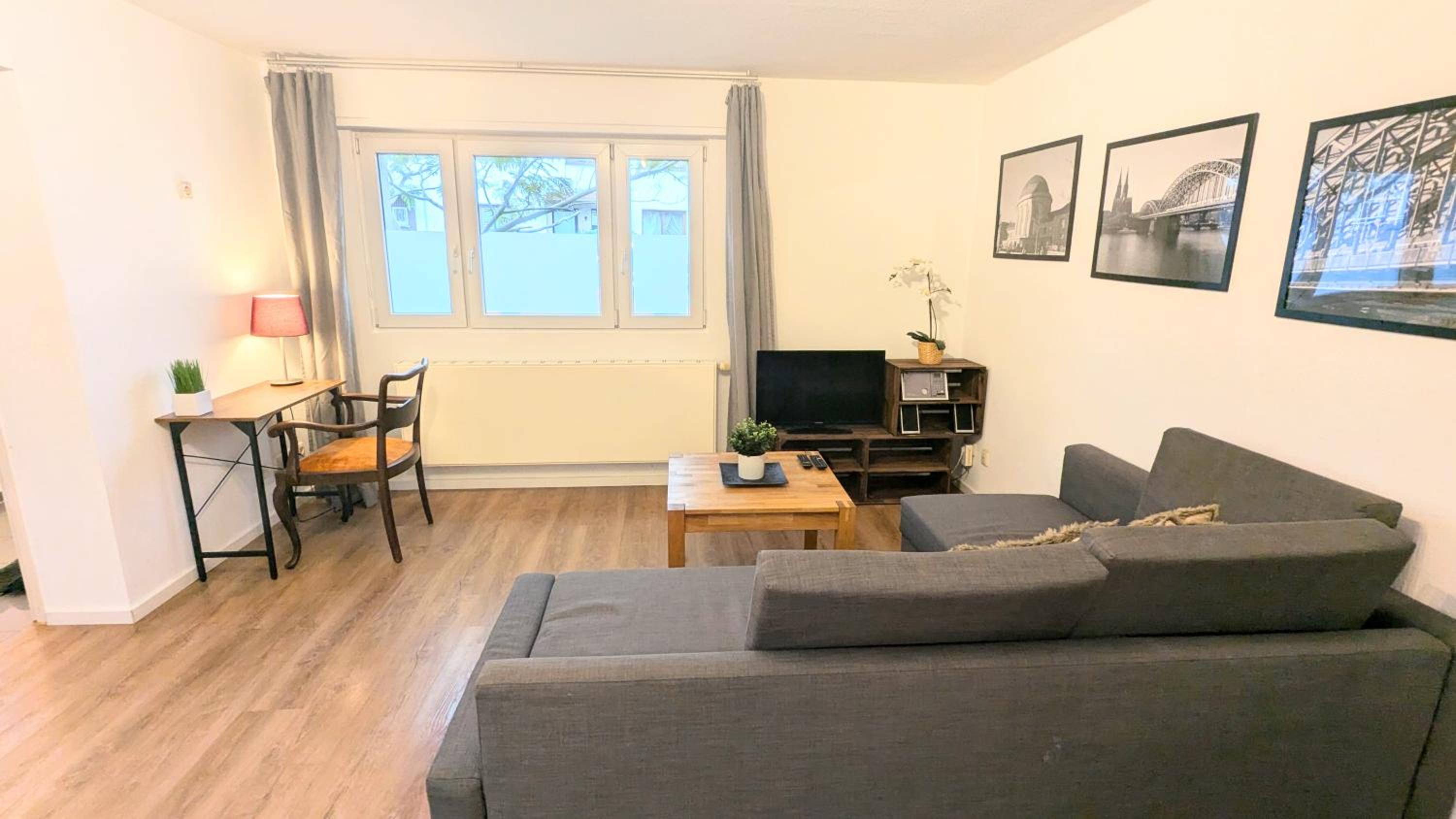 Two-Bedroom Apartment - Photo 5