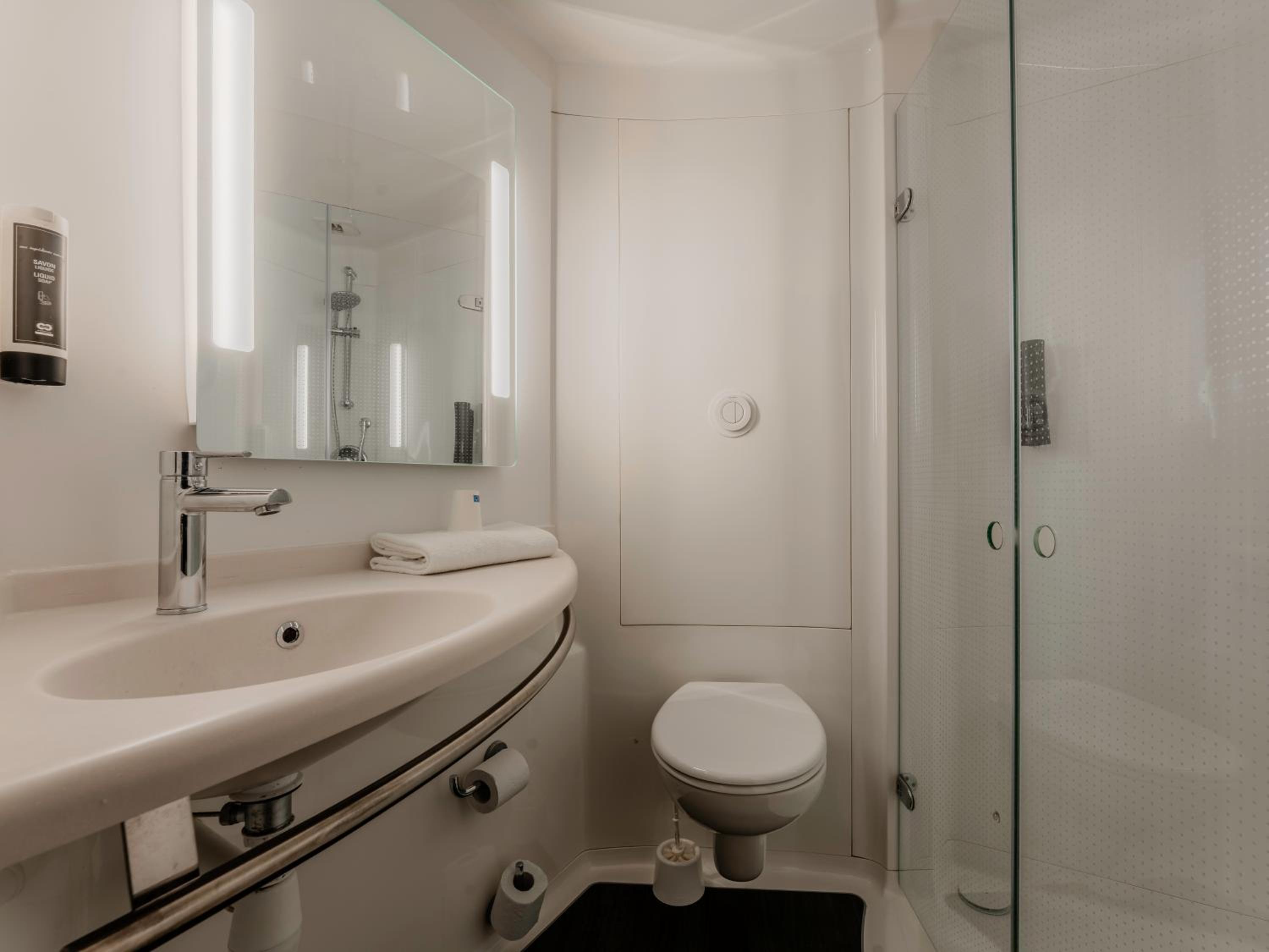Double Room - Photo 4