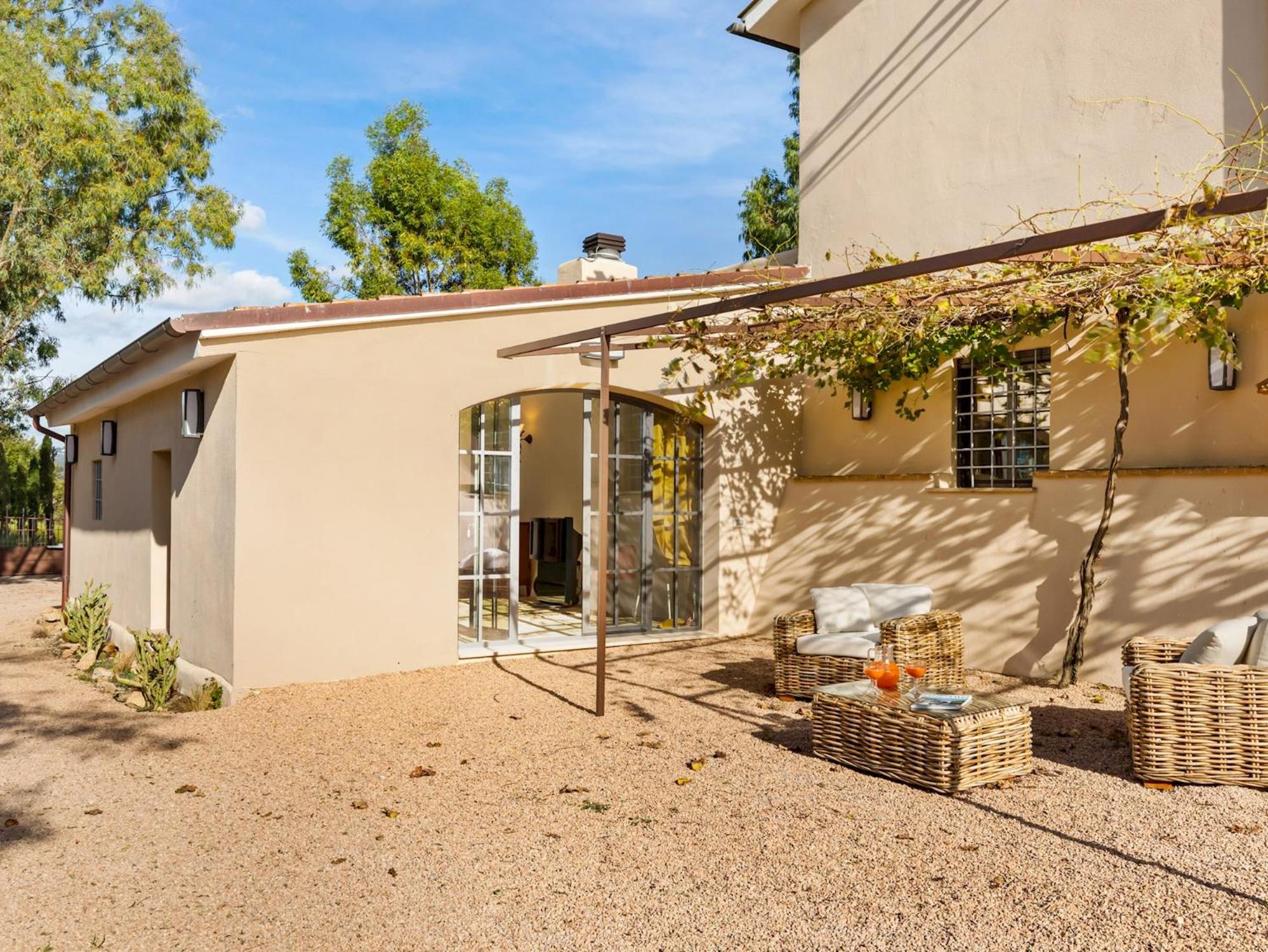 Three-Bedroom Villa photo 2