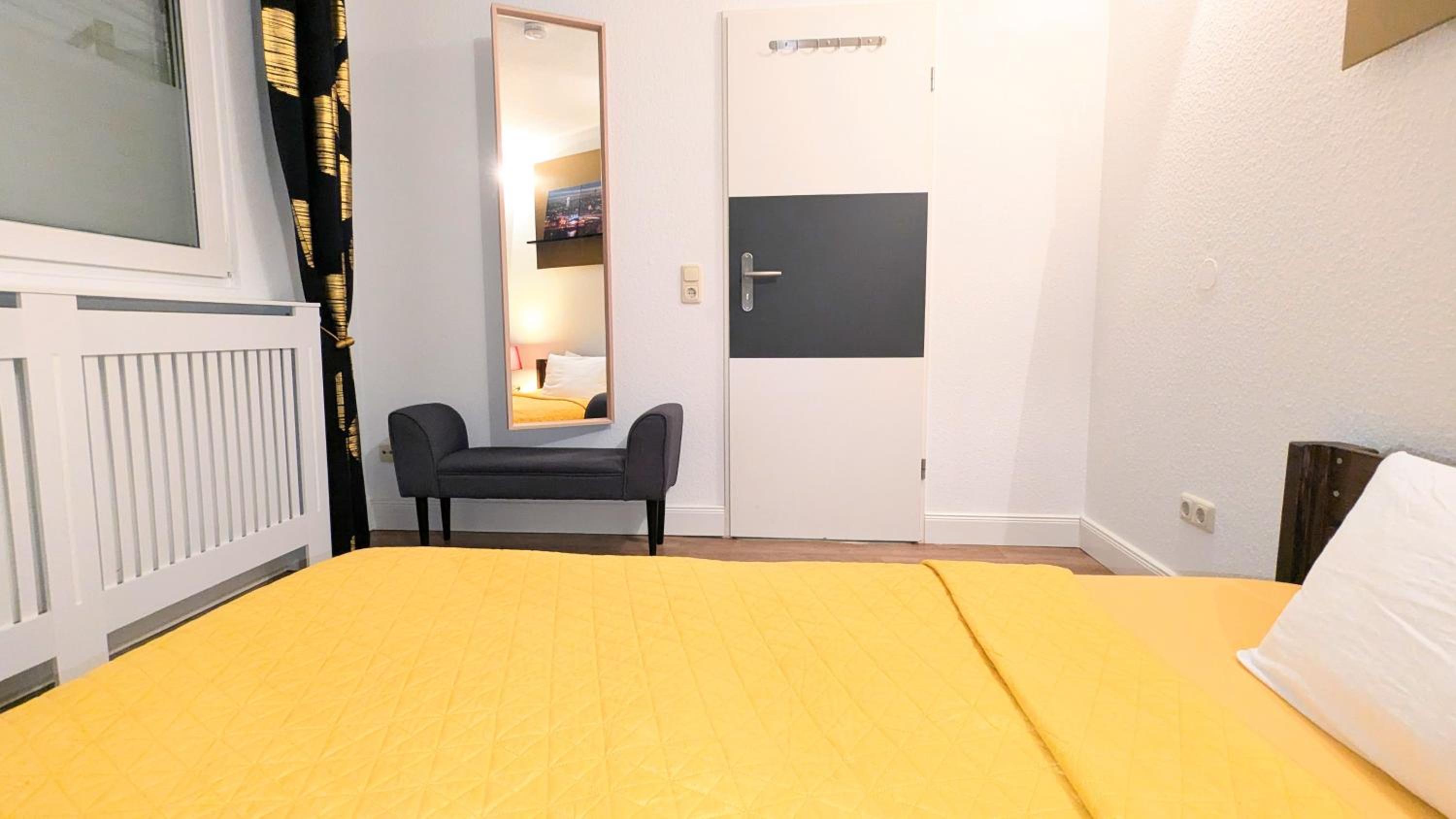Two-Bedroom Apartment - Photo 15