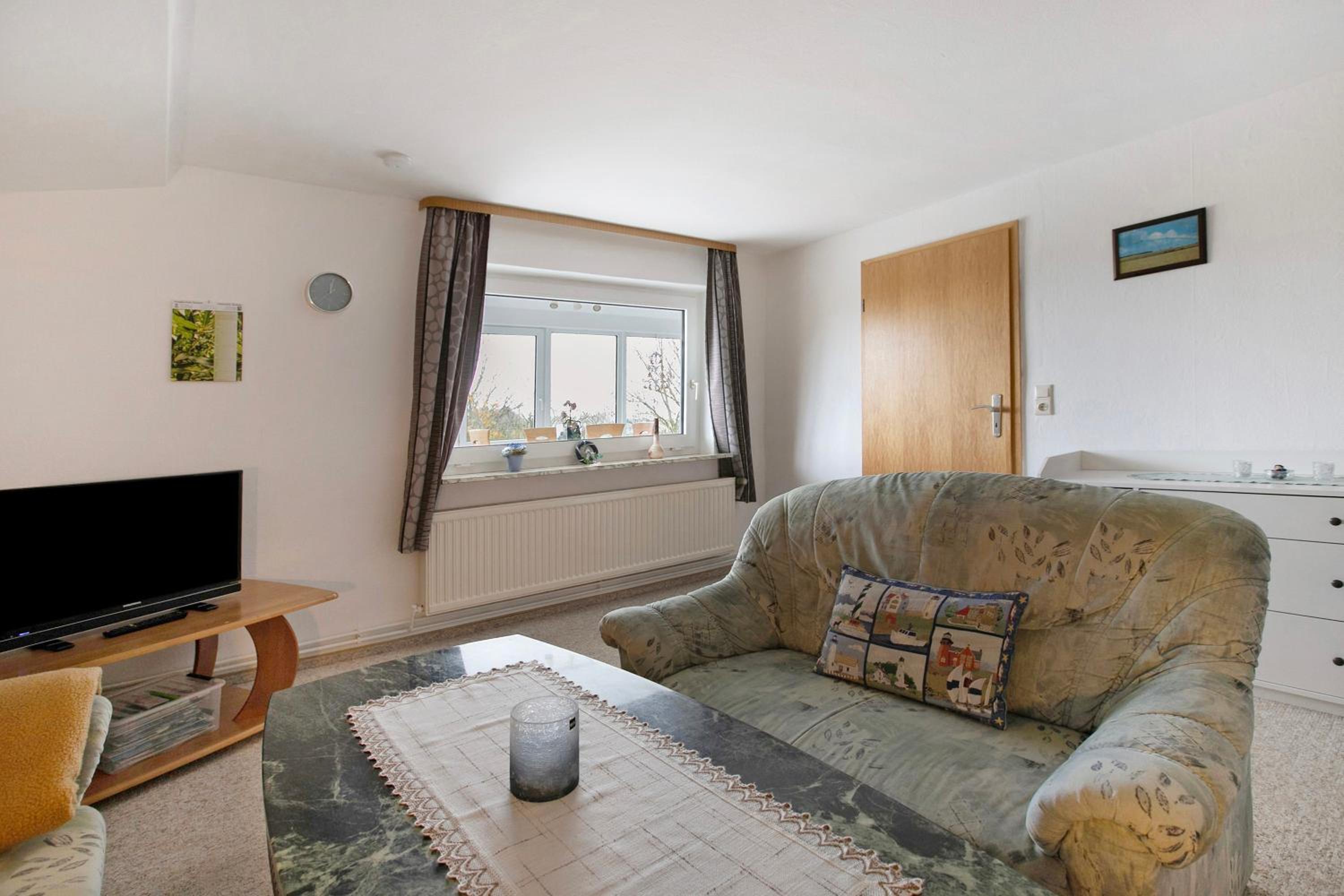 Two-Bedroom Deluxe Apartment with Garden View