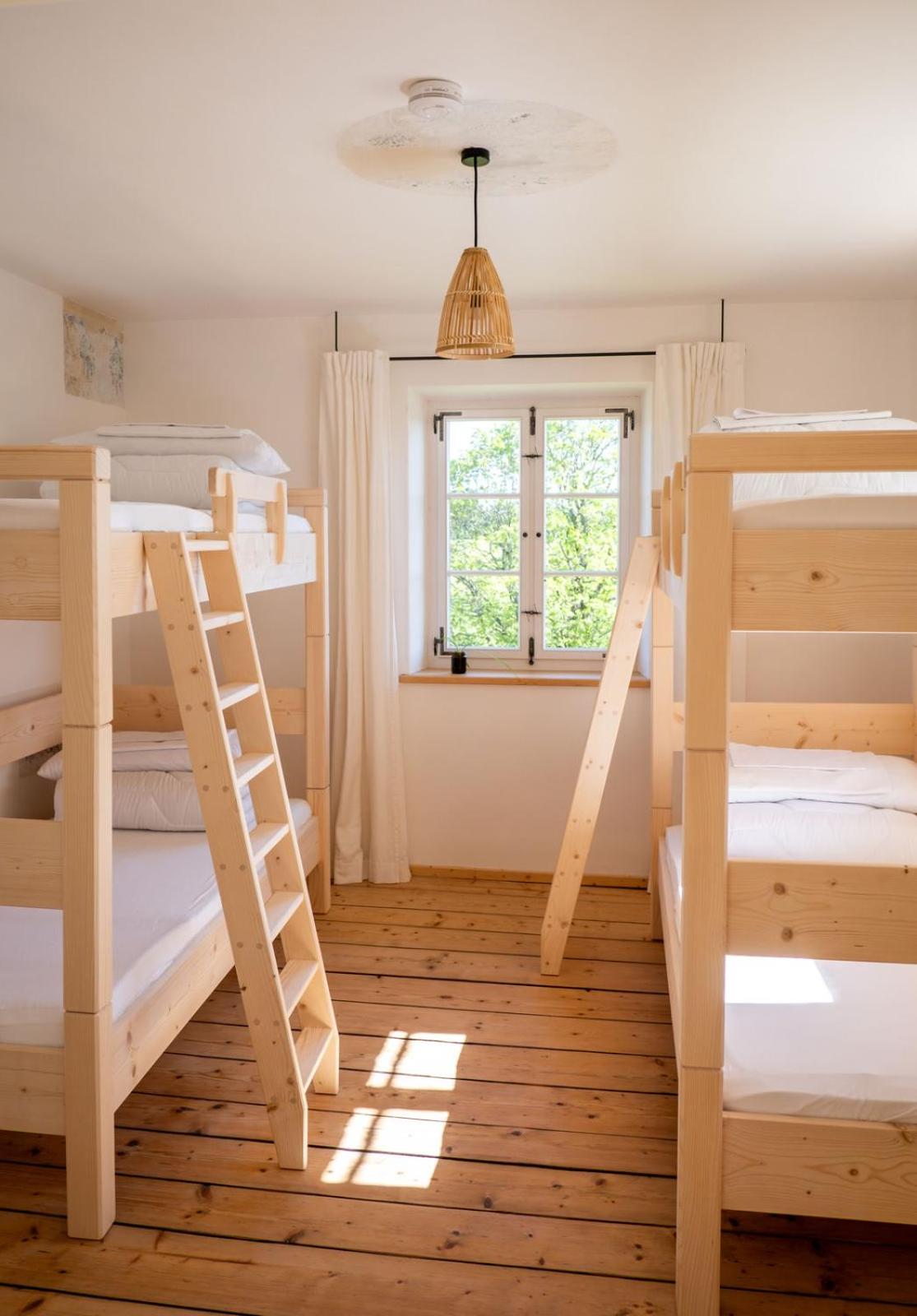 Single Bed in Mixed Dormitory Room photo 3