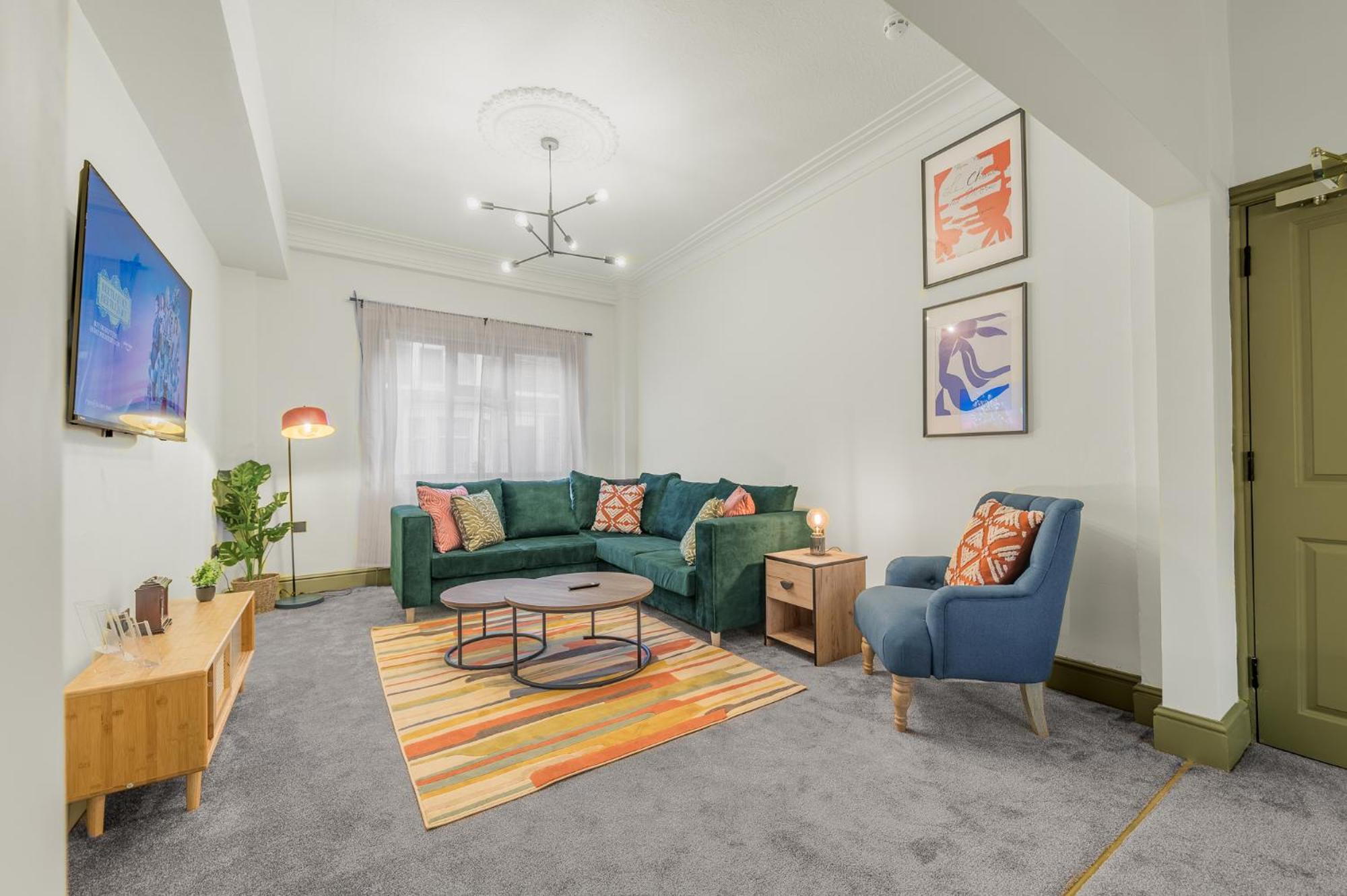 Four-Bedroom House photo 1