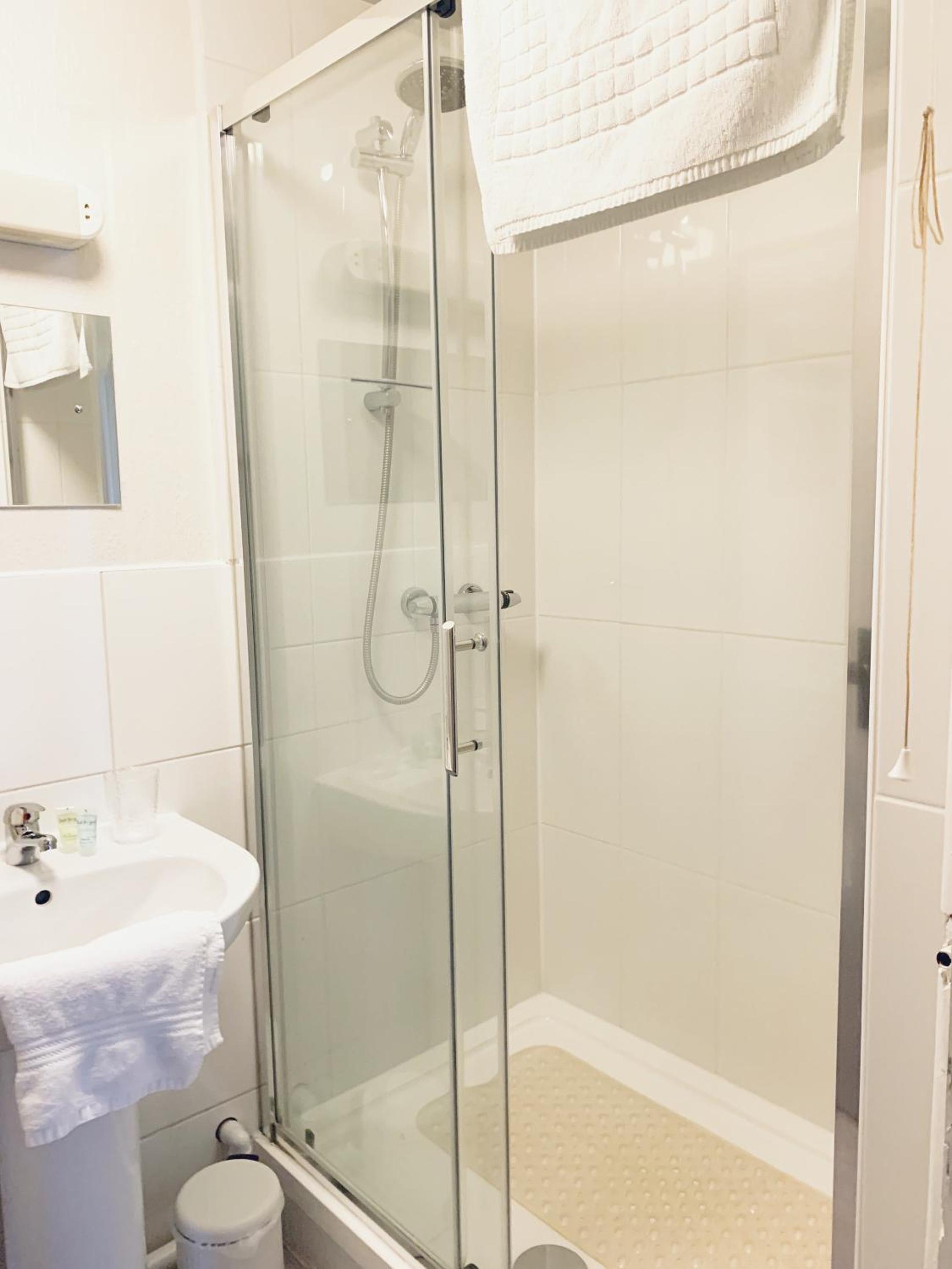 Triple Room - Photo 2
