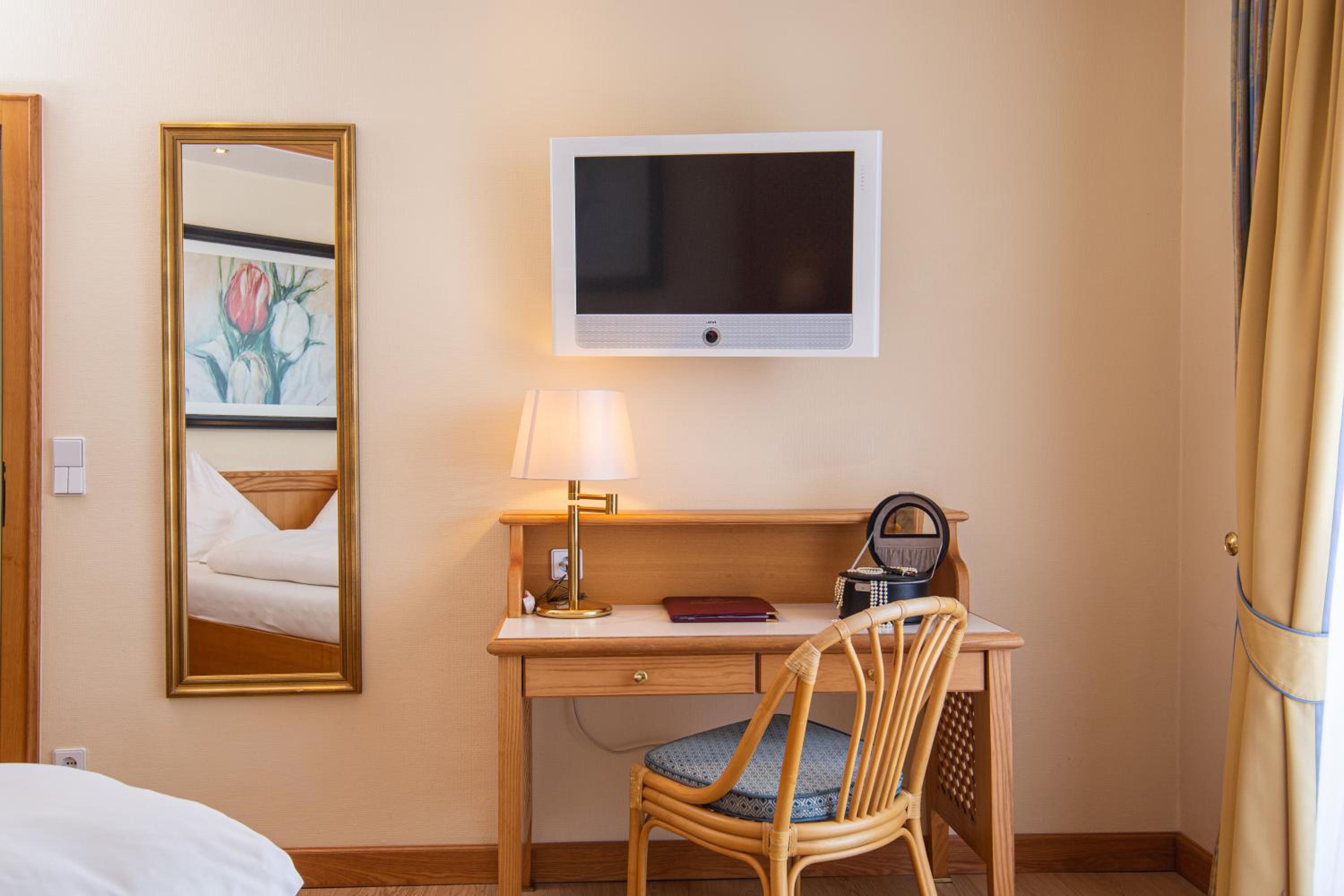 Suite (2 Adults) photo 2