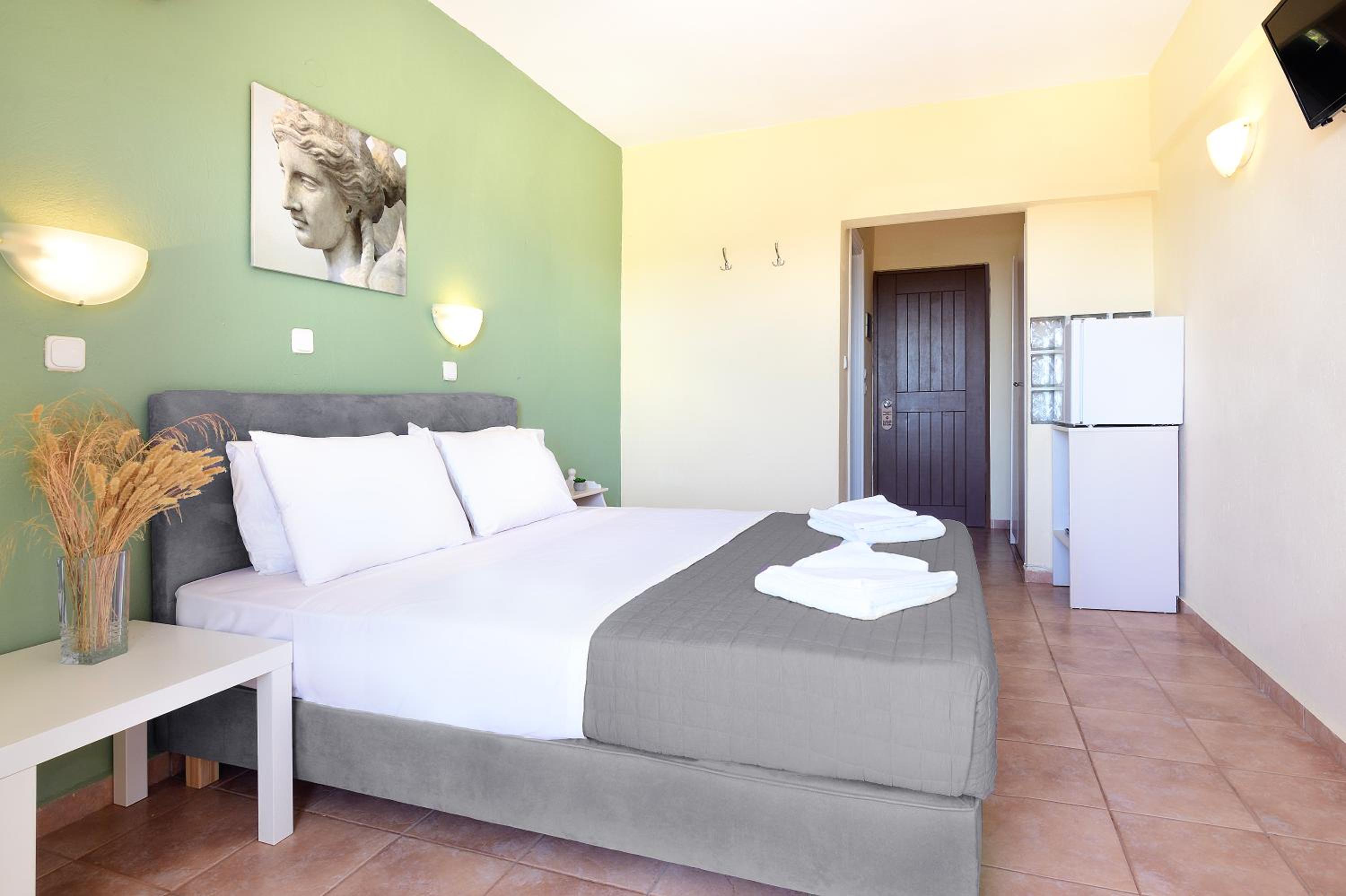  Classic Room with Sea View - Photo 4