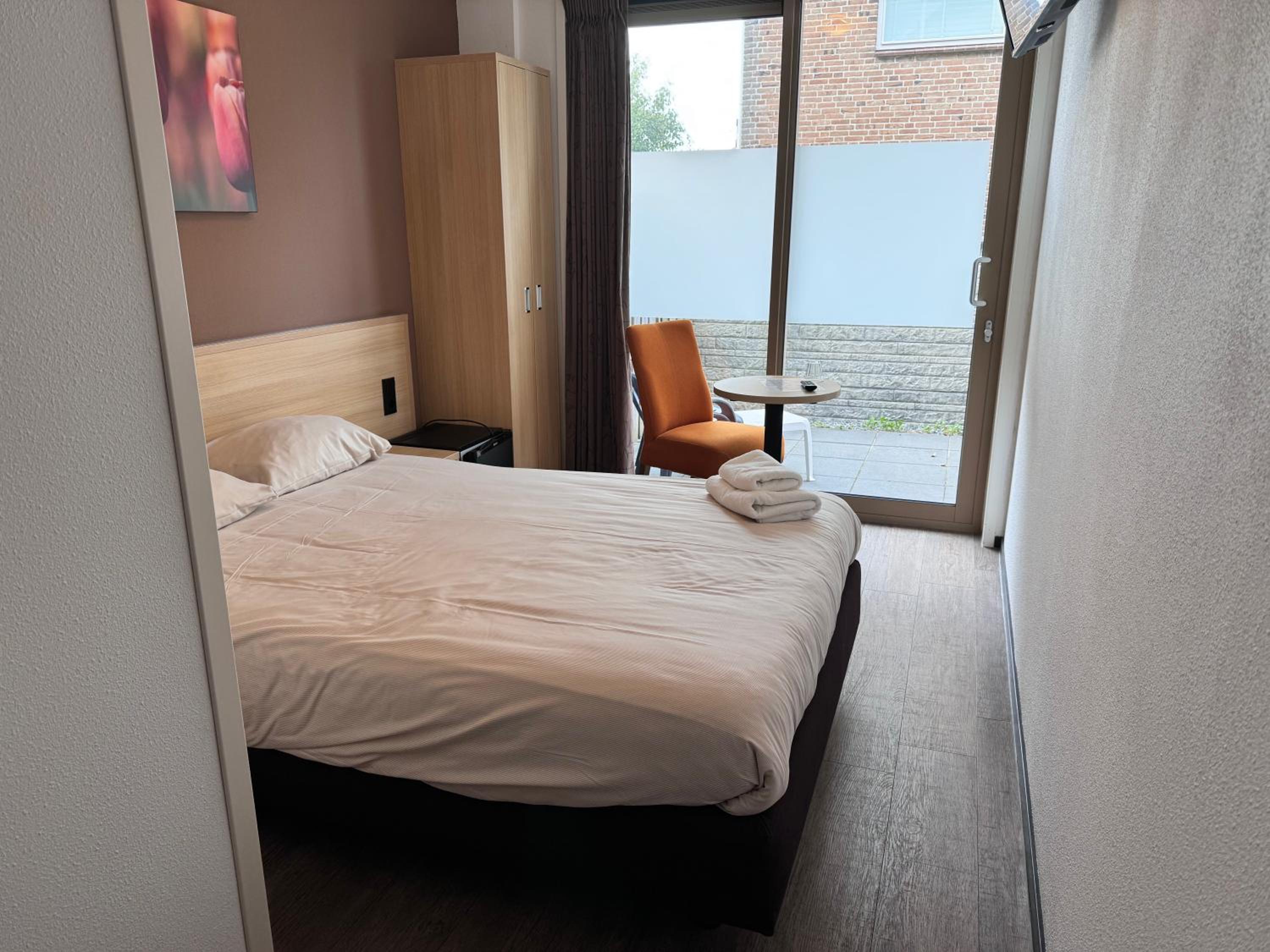 Budget Double Room photo 1