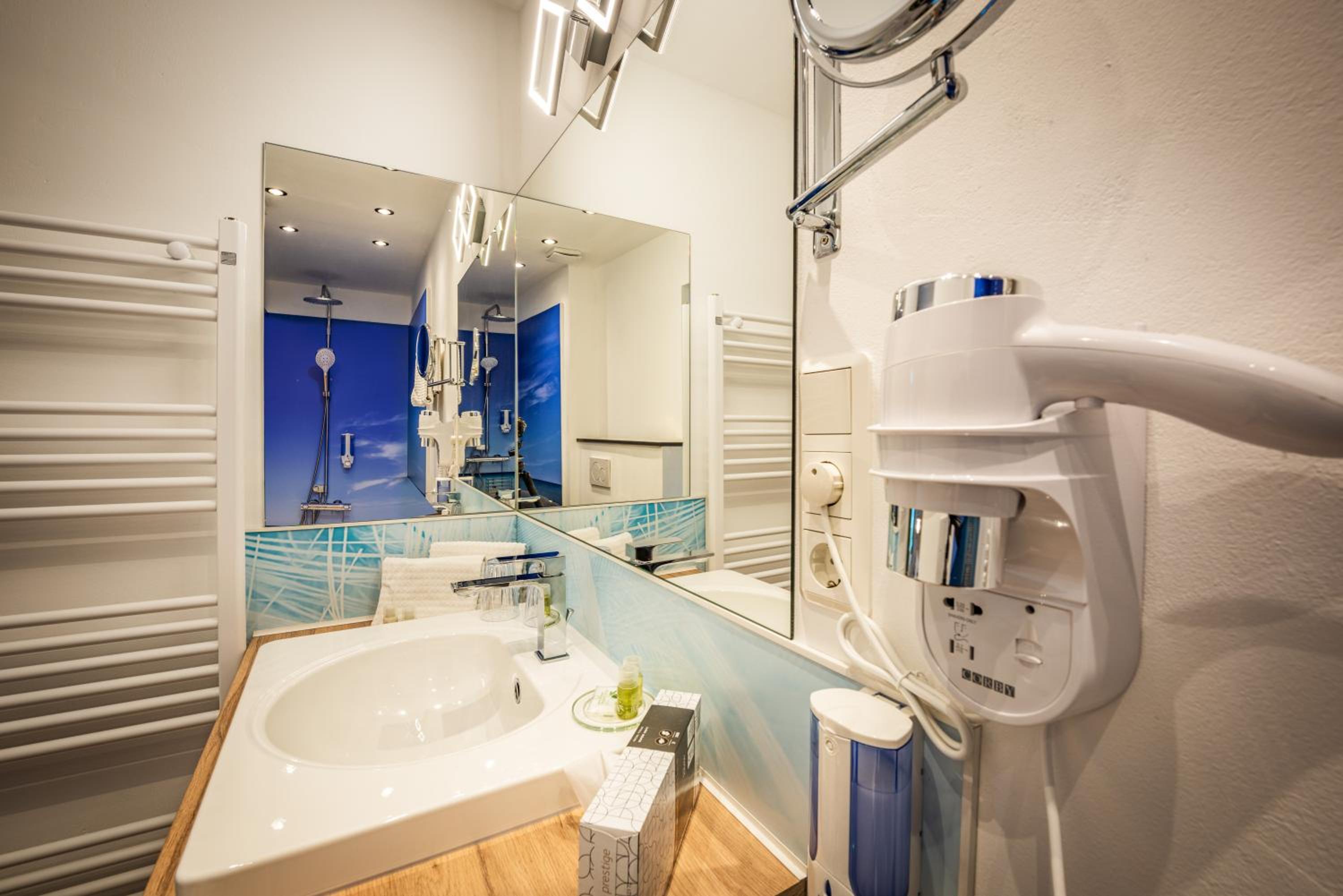 Double Room - Photo 6