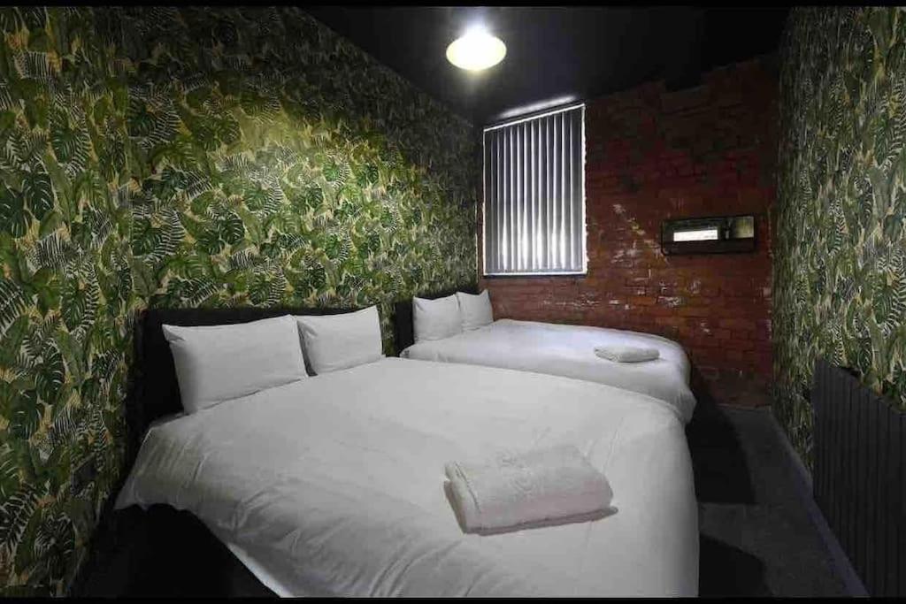 Three-Bedroom Apartment - Photo 7
