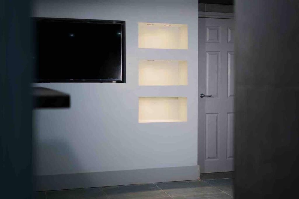 Three-Bedroom Apartment - Photo 26