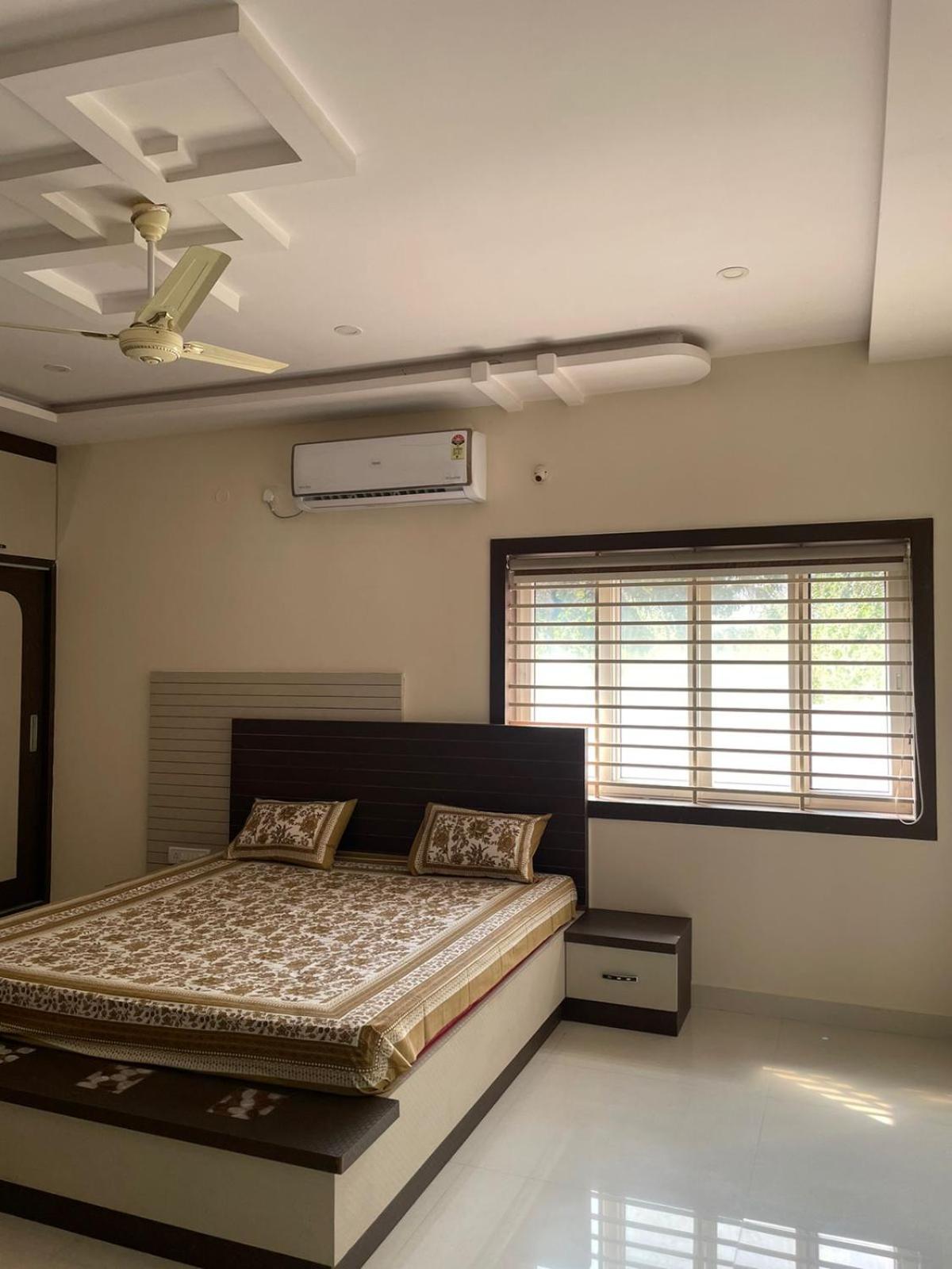 Three-Bedroom Villa photo 3