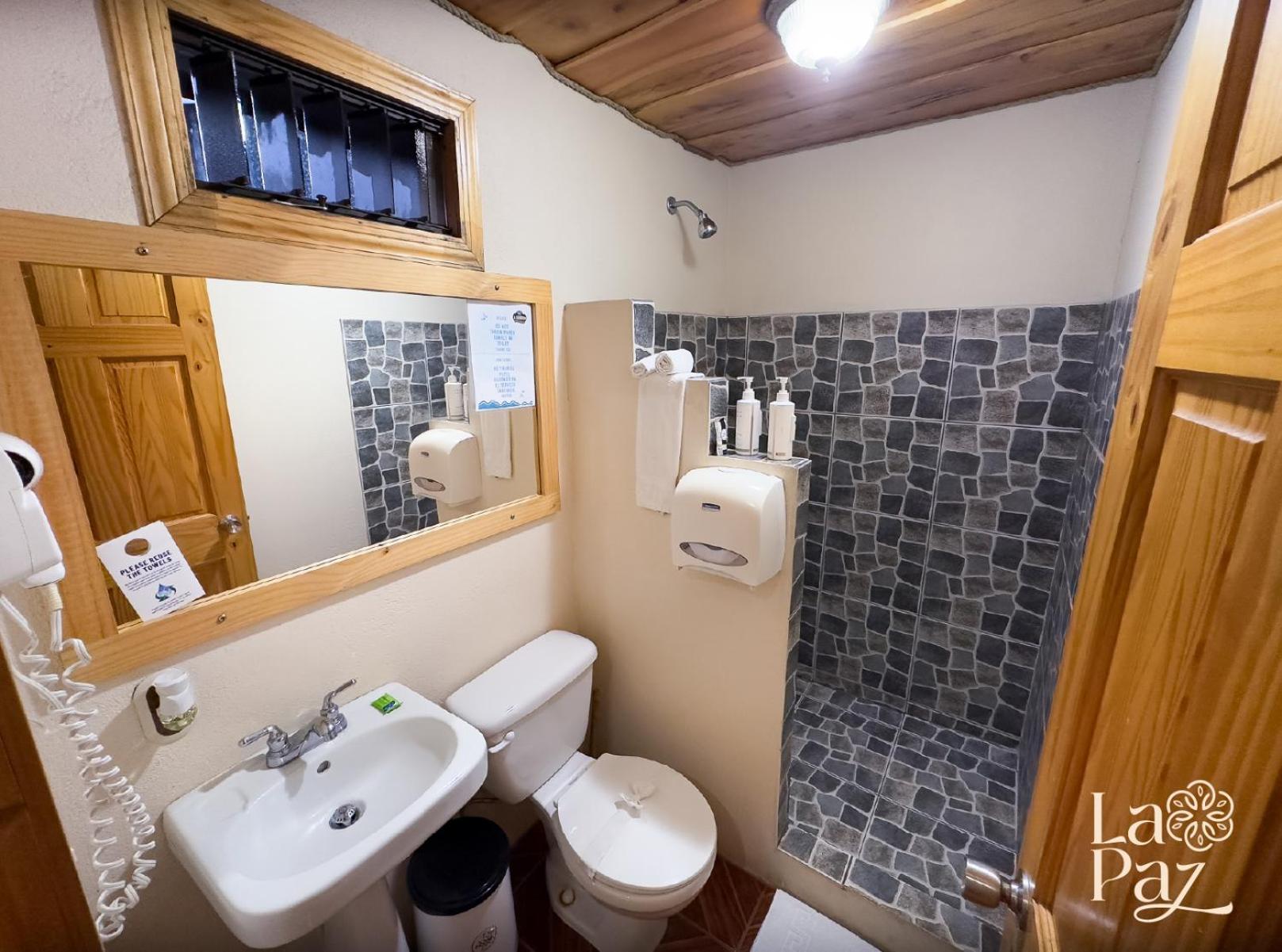 Budget Double Room photo 2