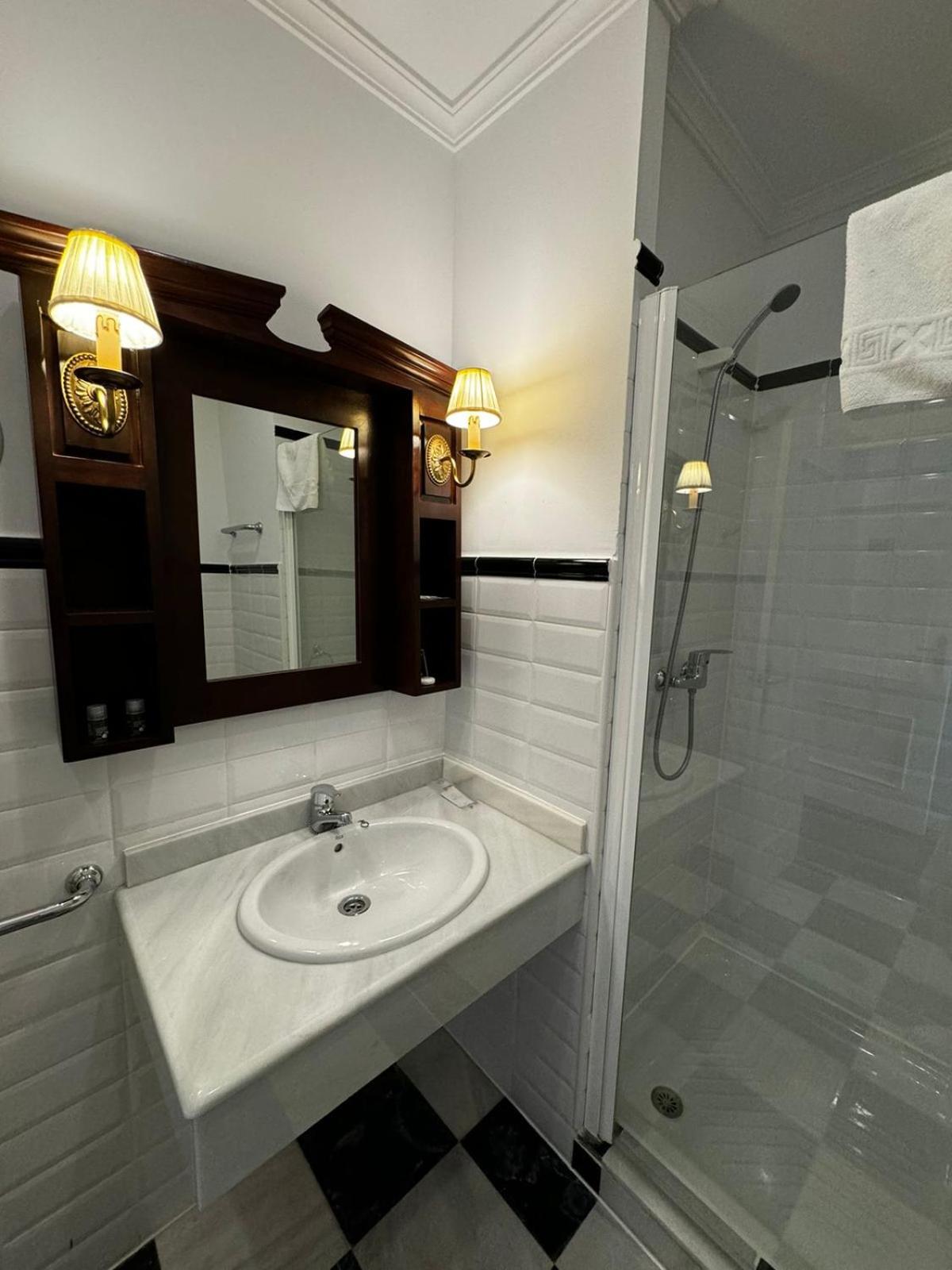 Standard Single Room photo 2