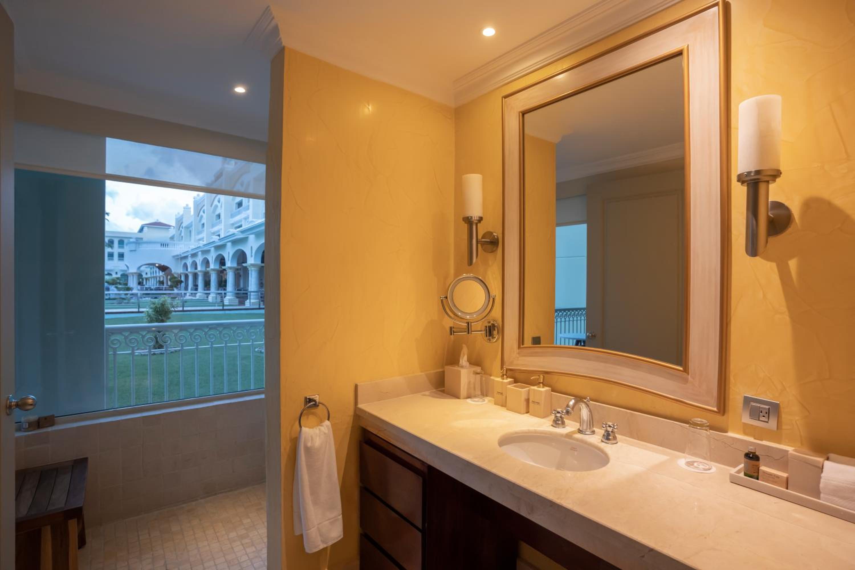 Accessible Suite Single Use photo 2