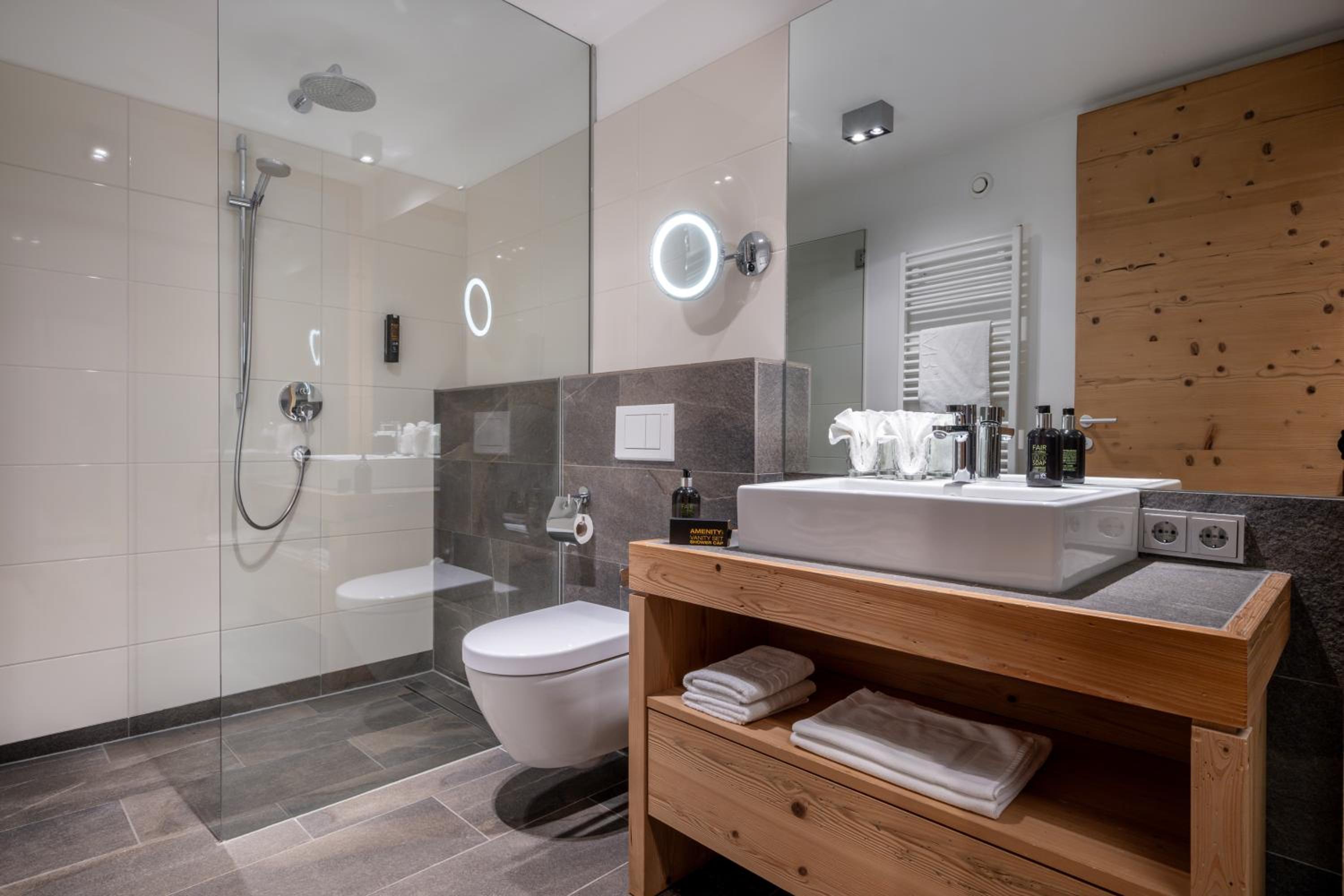 Junior Suite - Photo 7