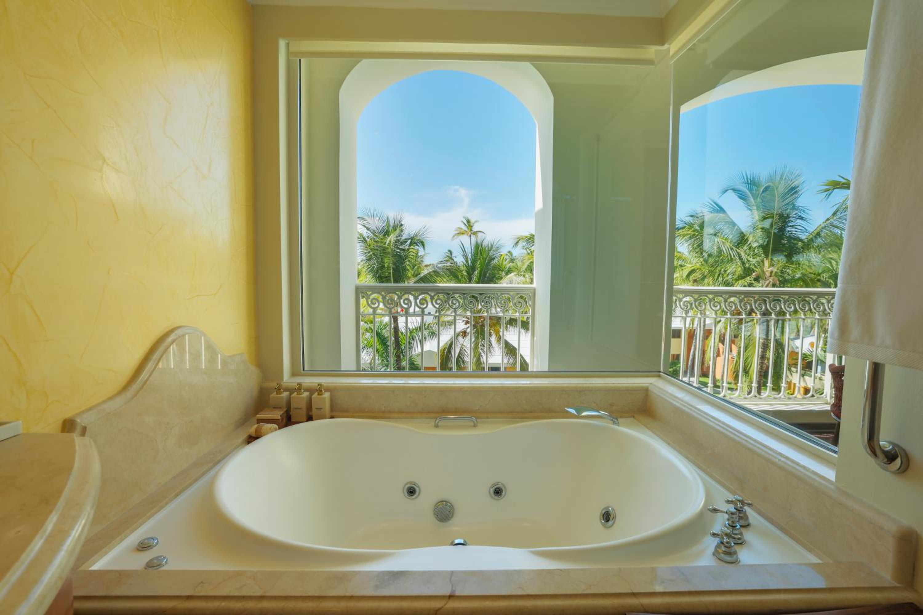 Suite Superior (1 Adult)