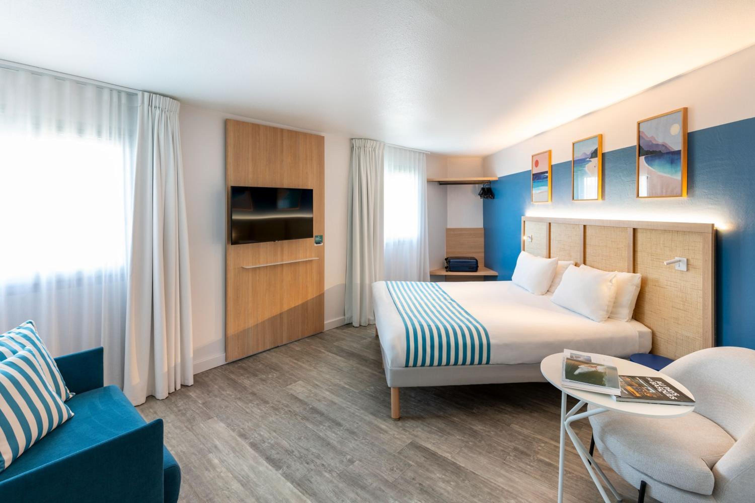 Standard Room - Photo 11