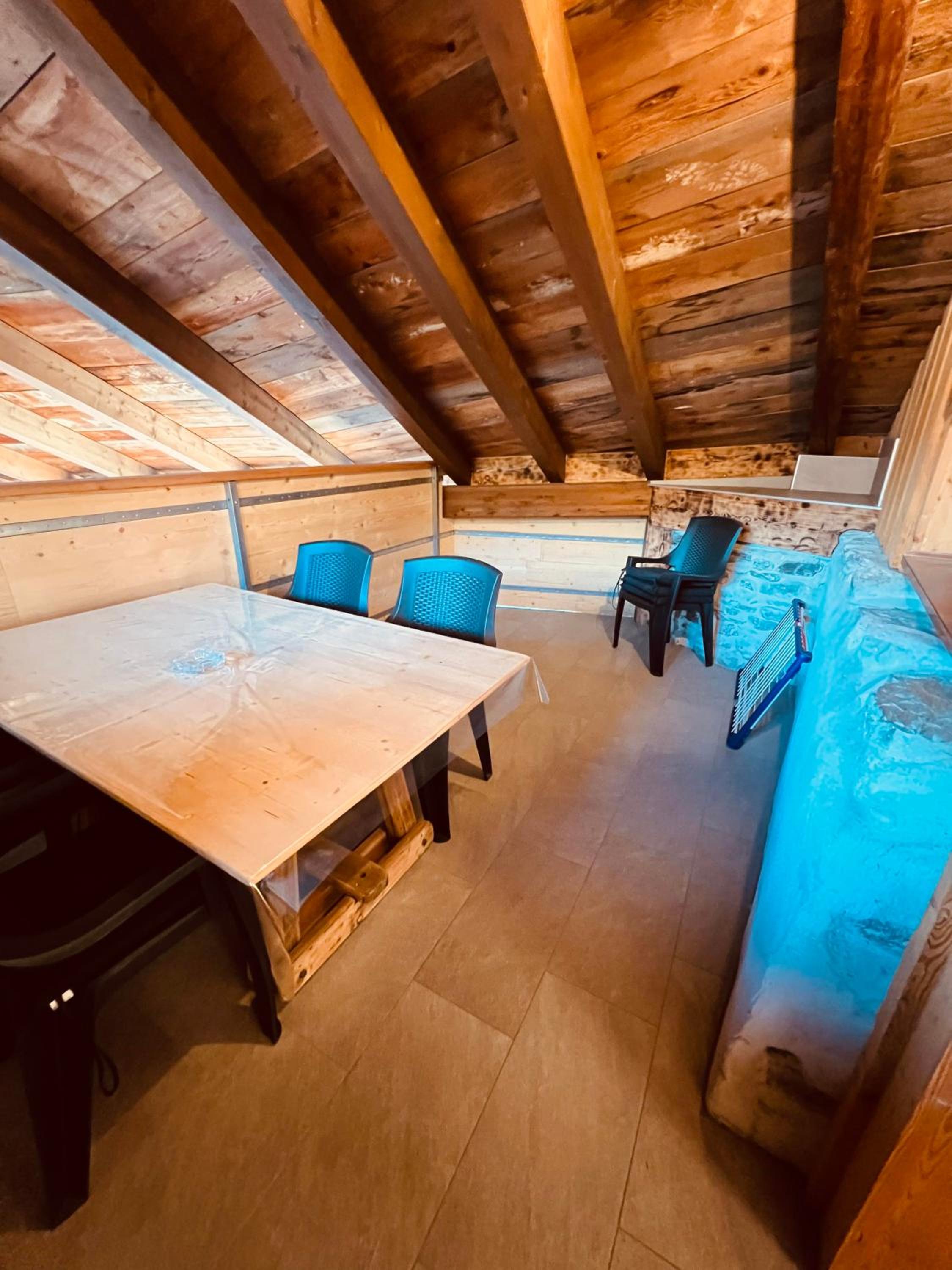 Apartment With View And Balcony photo 2