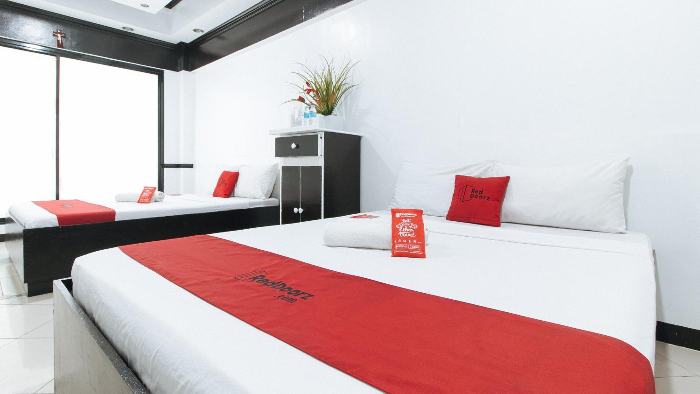 Quadruple Room - Photo 7
