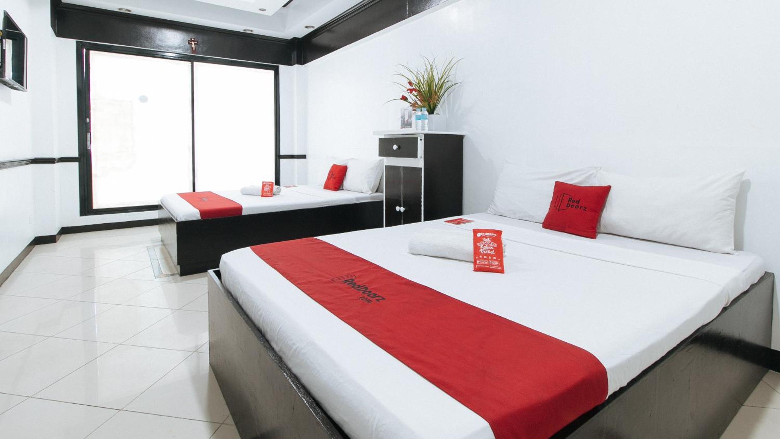 Quadruple Room - Photo 1