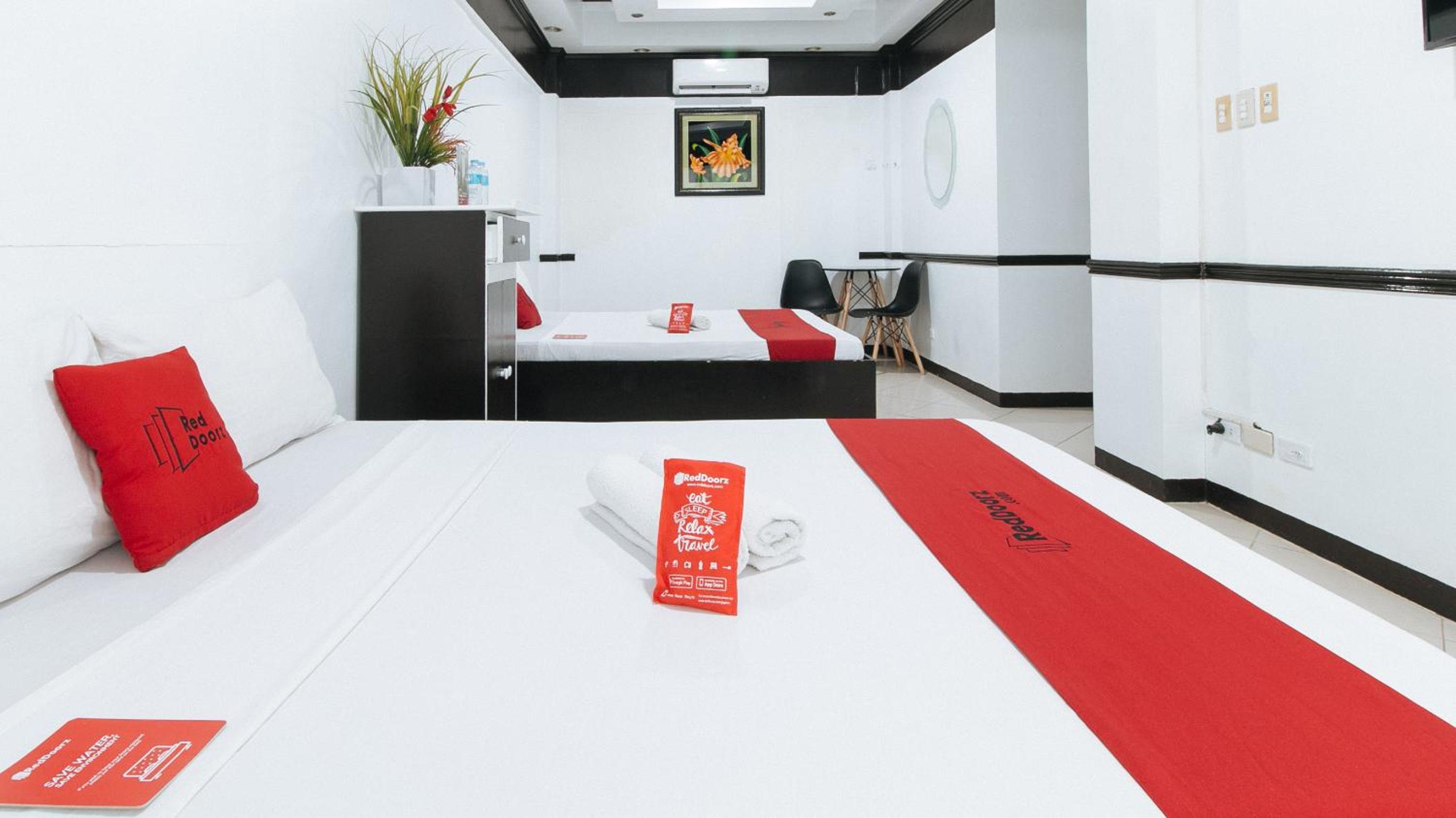 Quadruple Room - Photo 8