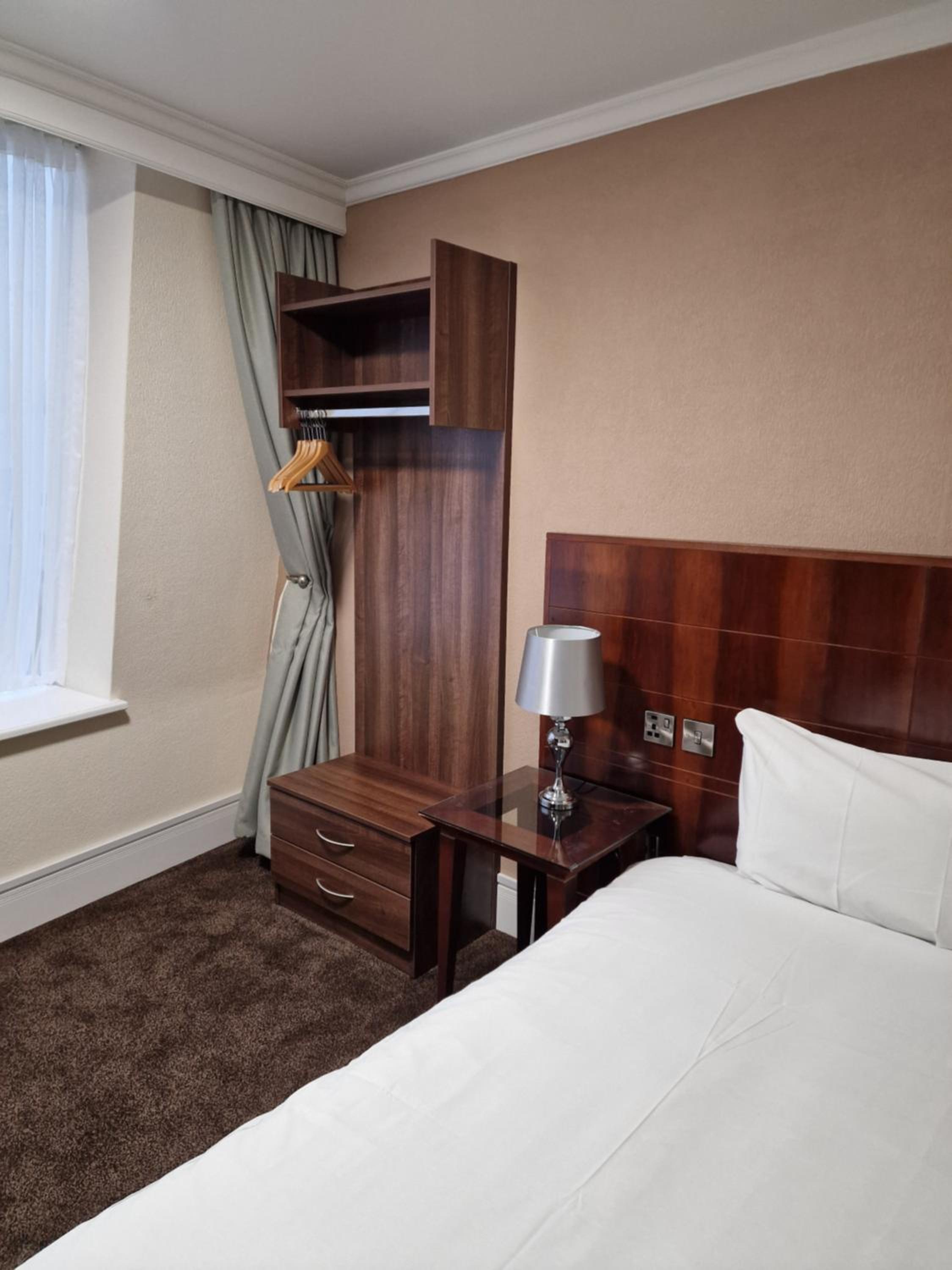 Executive Double Room - Photo 10