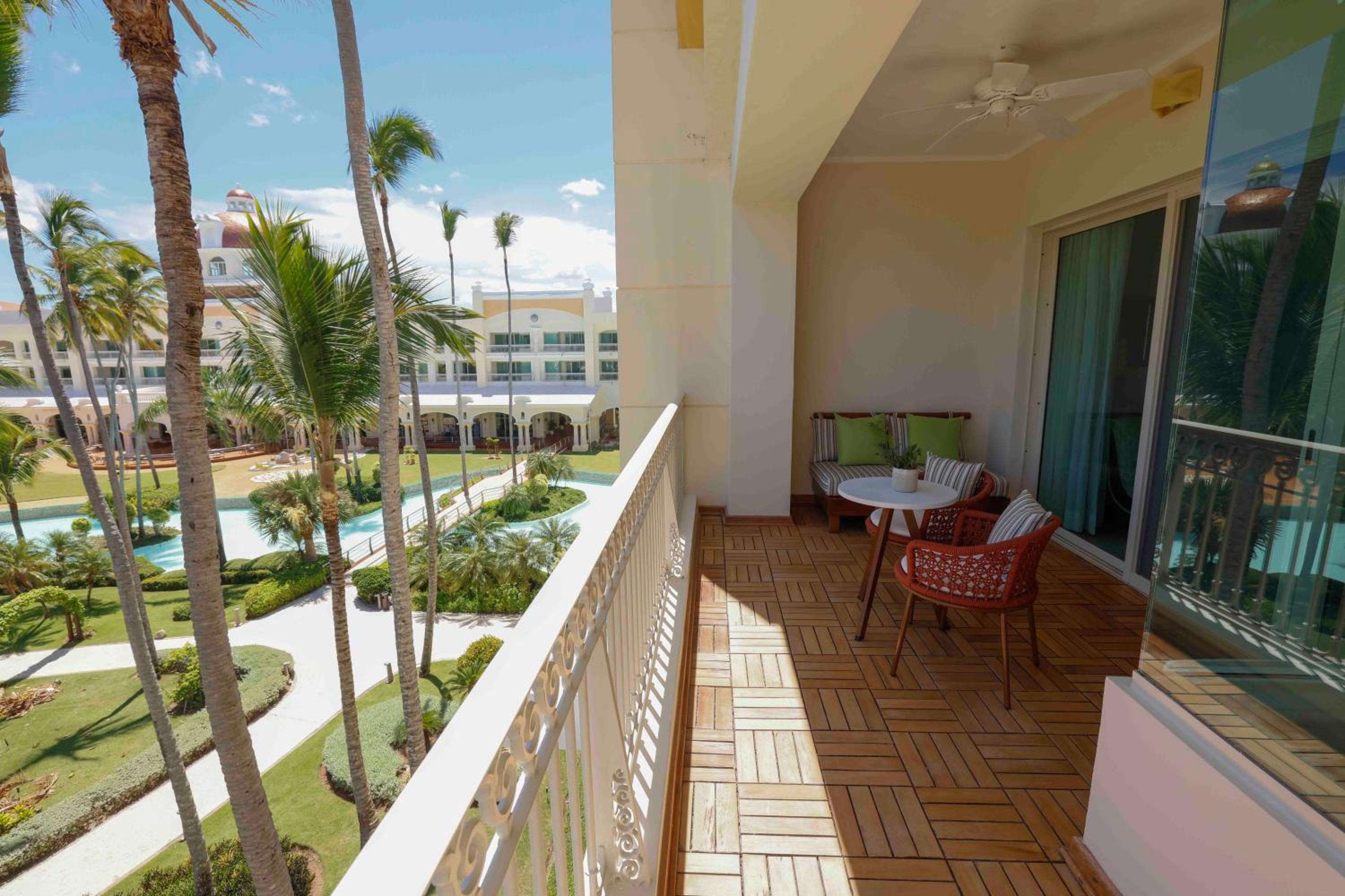 Suite with Lake View photo 3