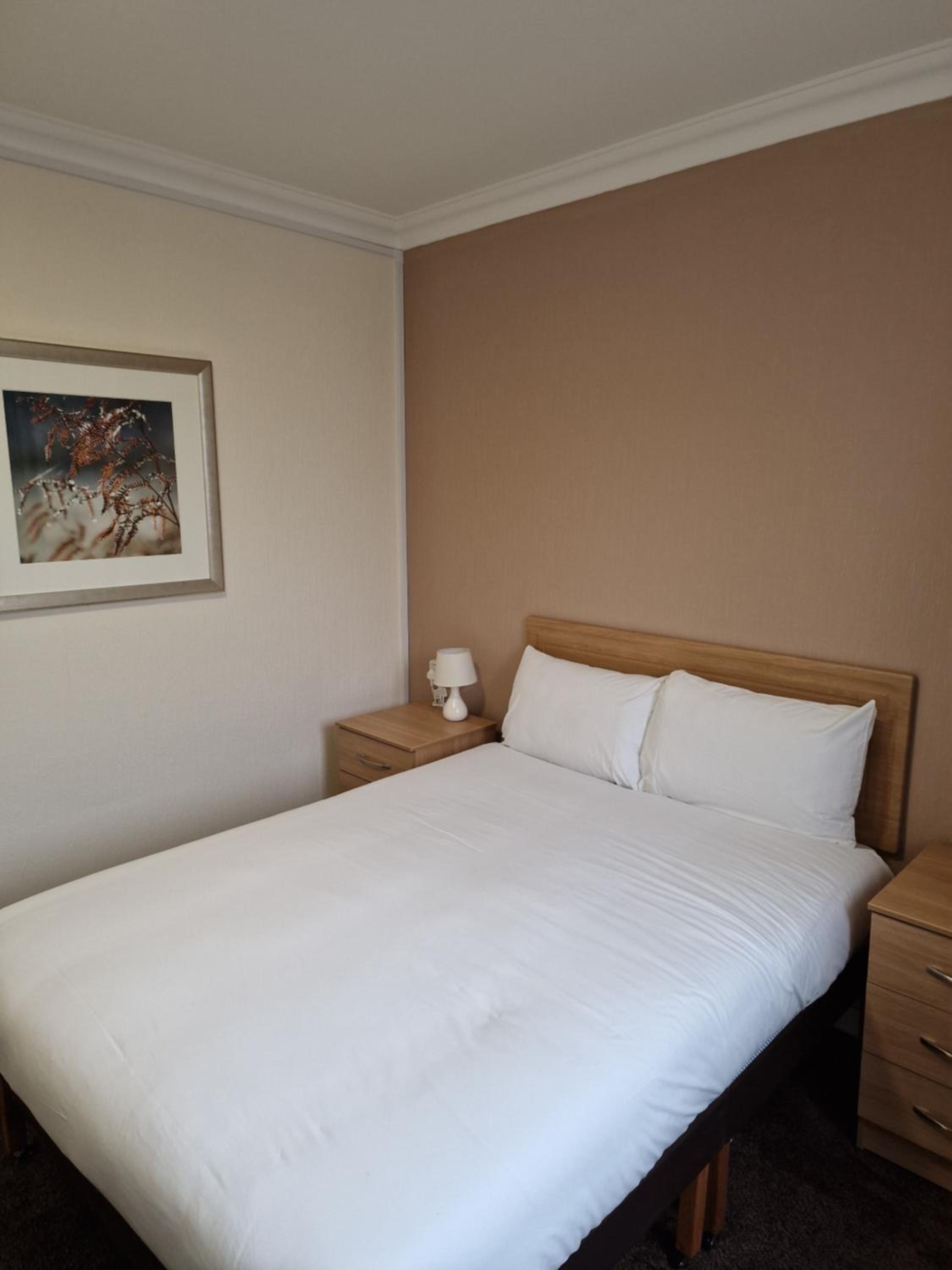 Standard Double Room - Photo 7