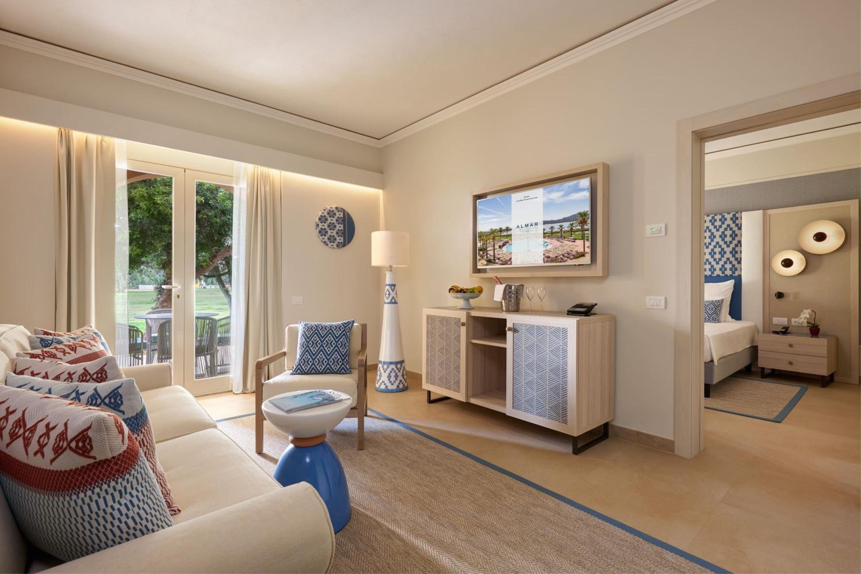 Family Suite with Garden View - Photo 1