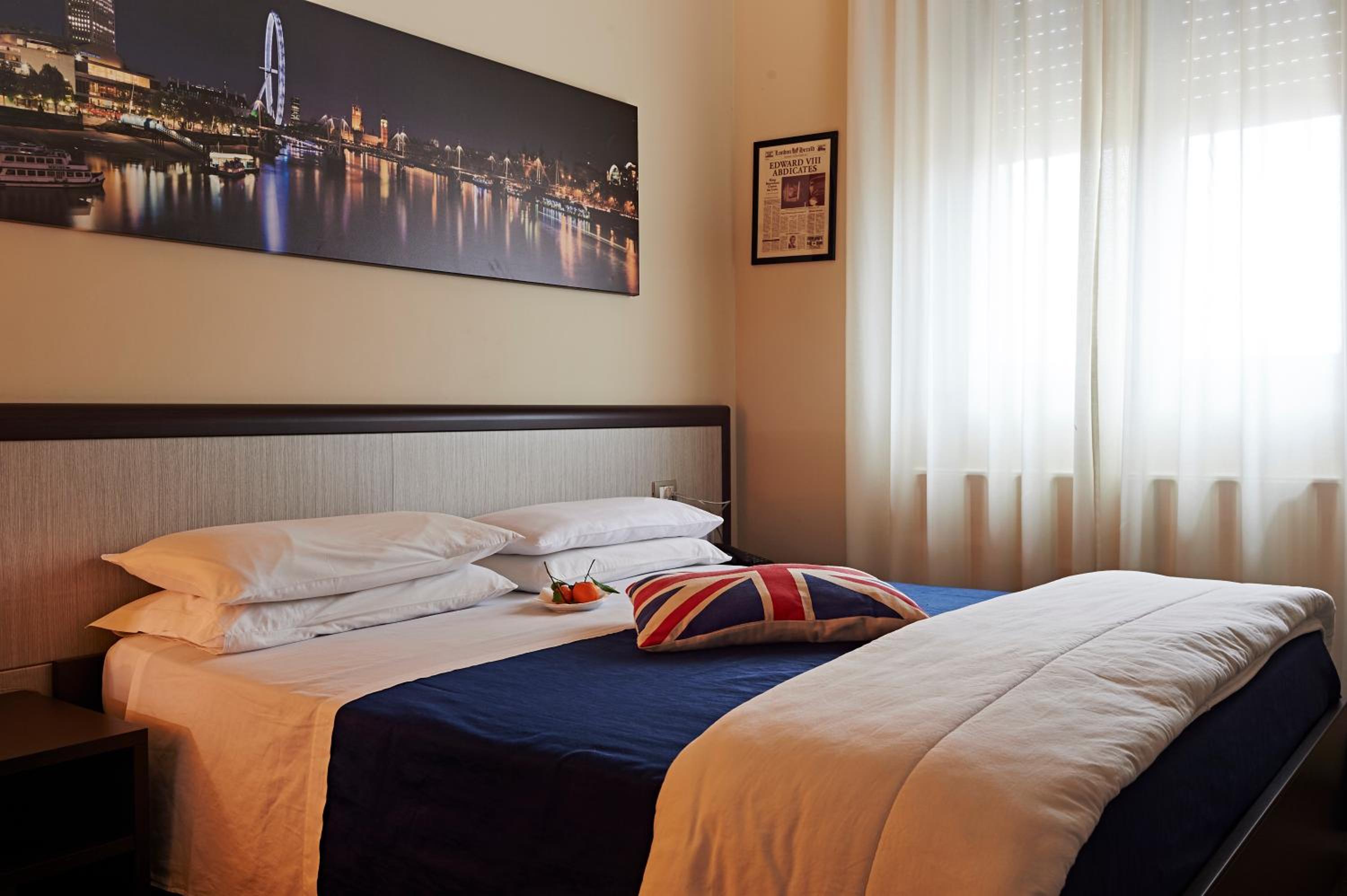 Deluxe Double Room photo 2