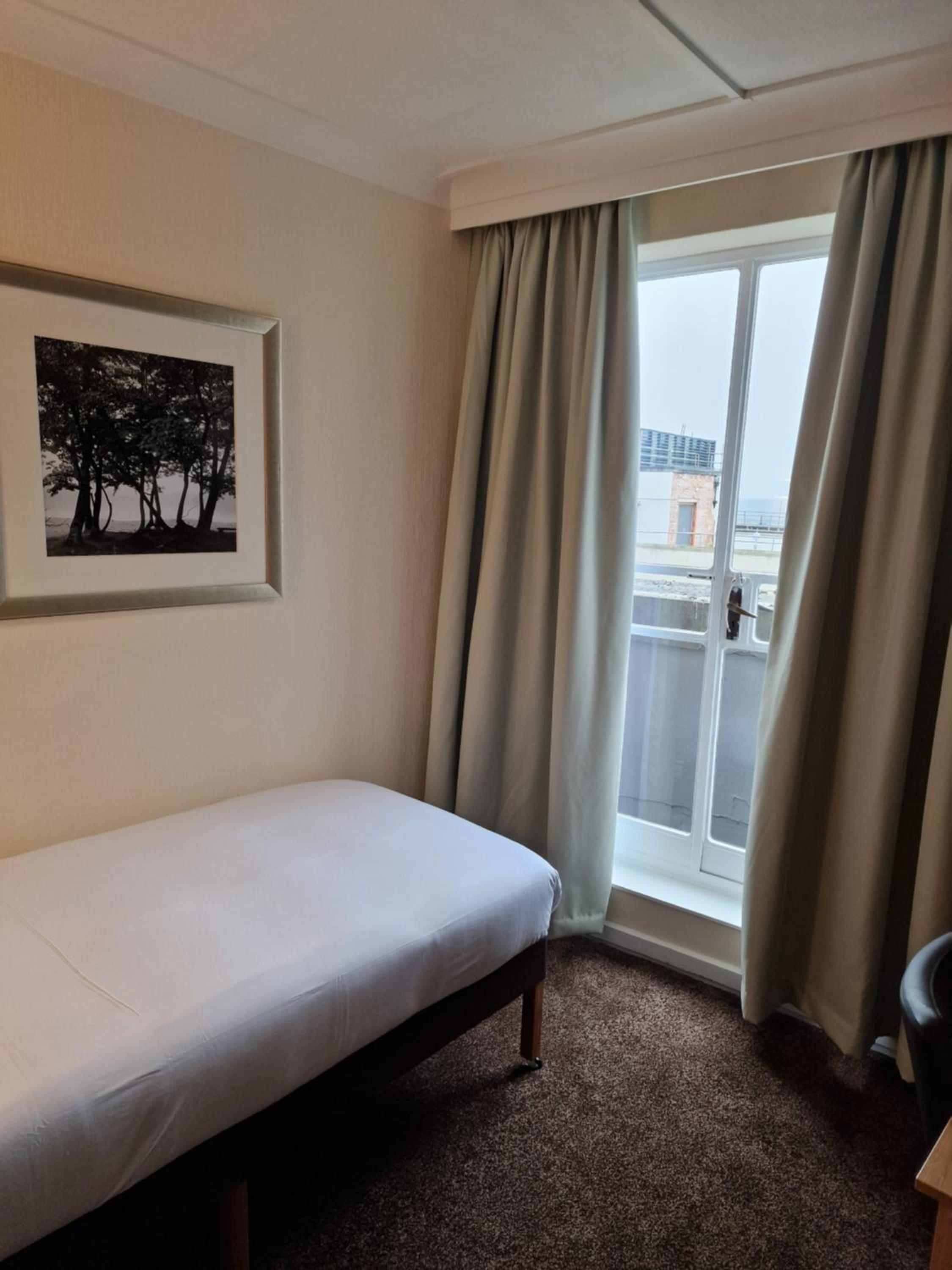 Standard Single Room photo 2