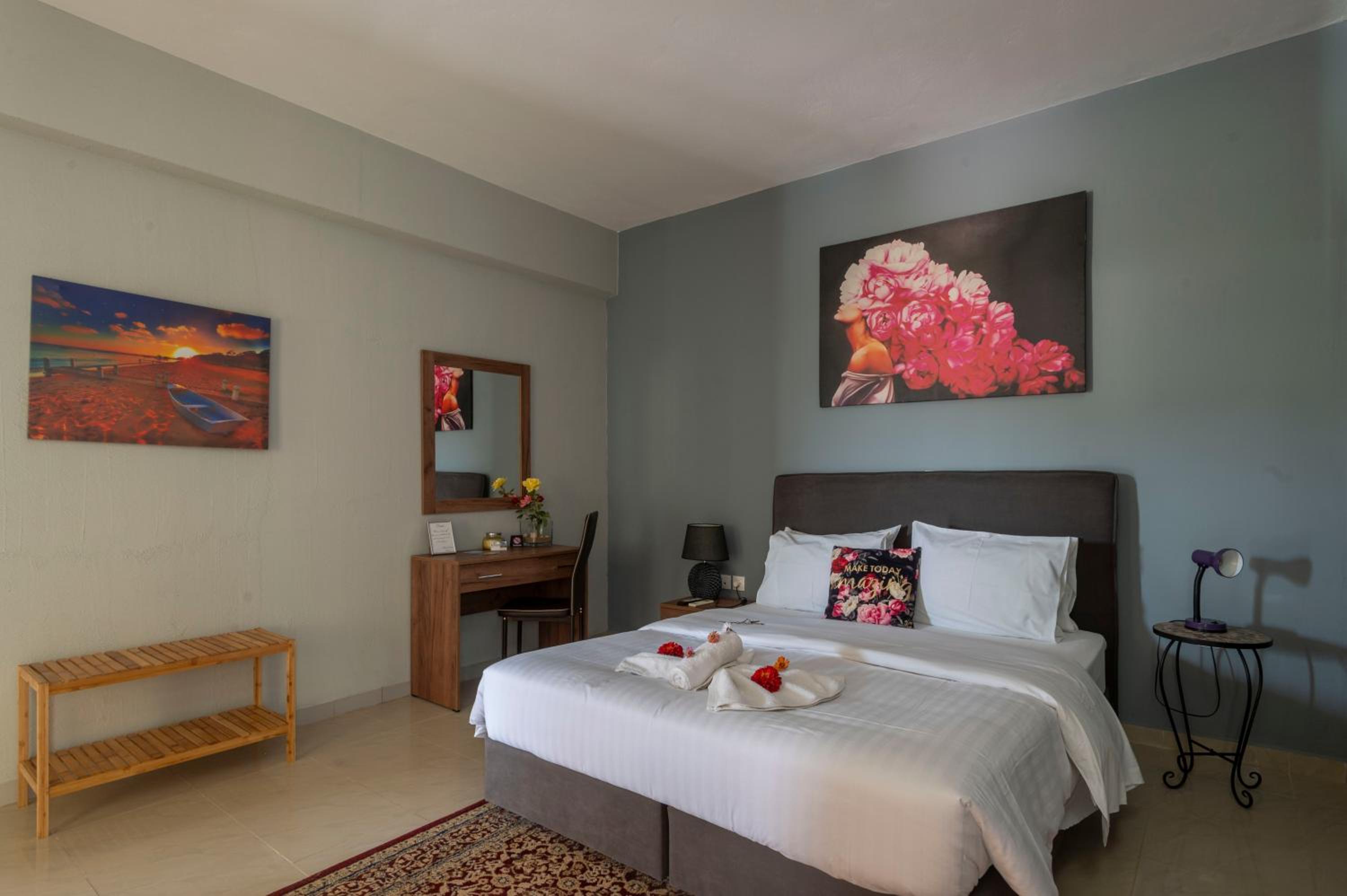 Deluxe Double Room - Photo 8