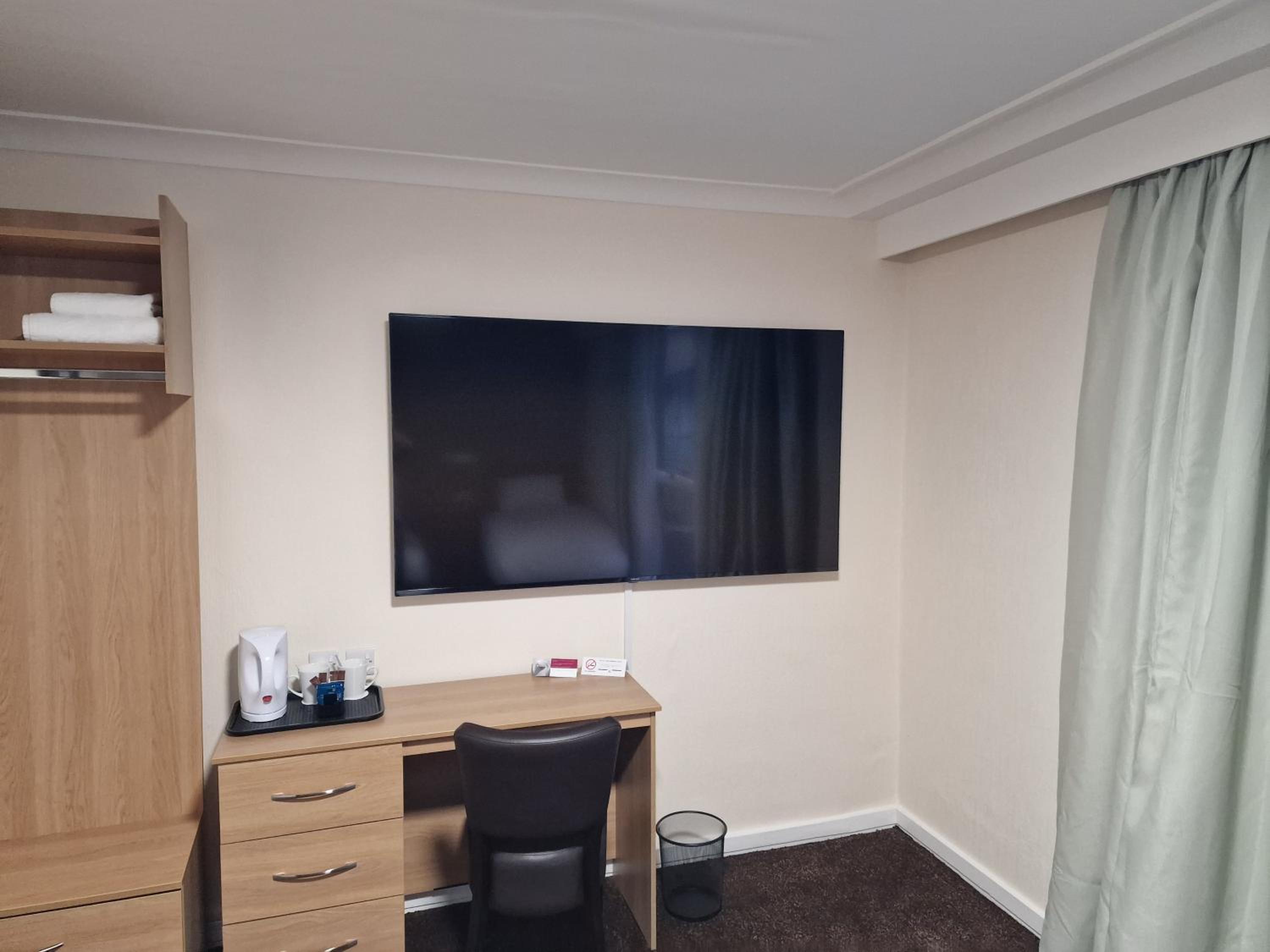 Standard Double Room - Photo 12