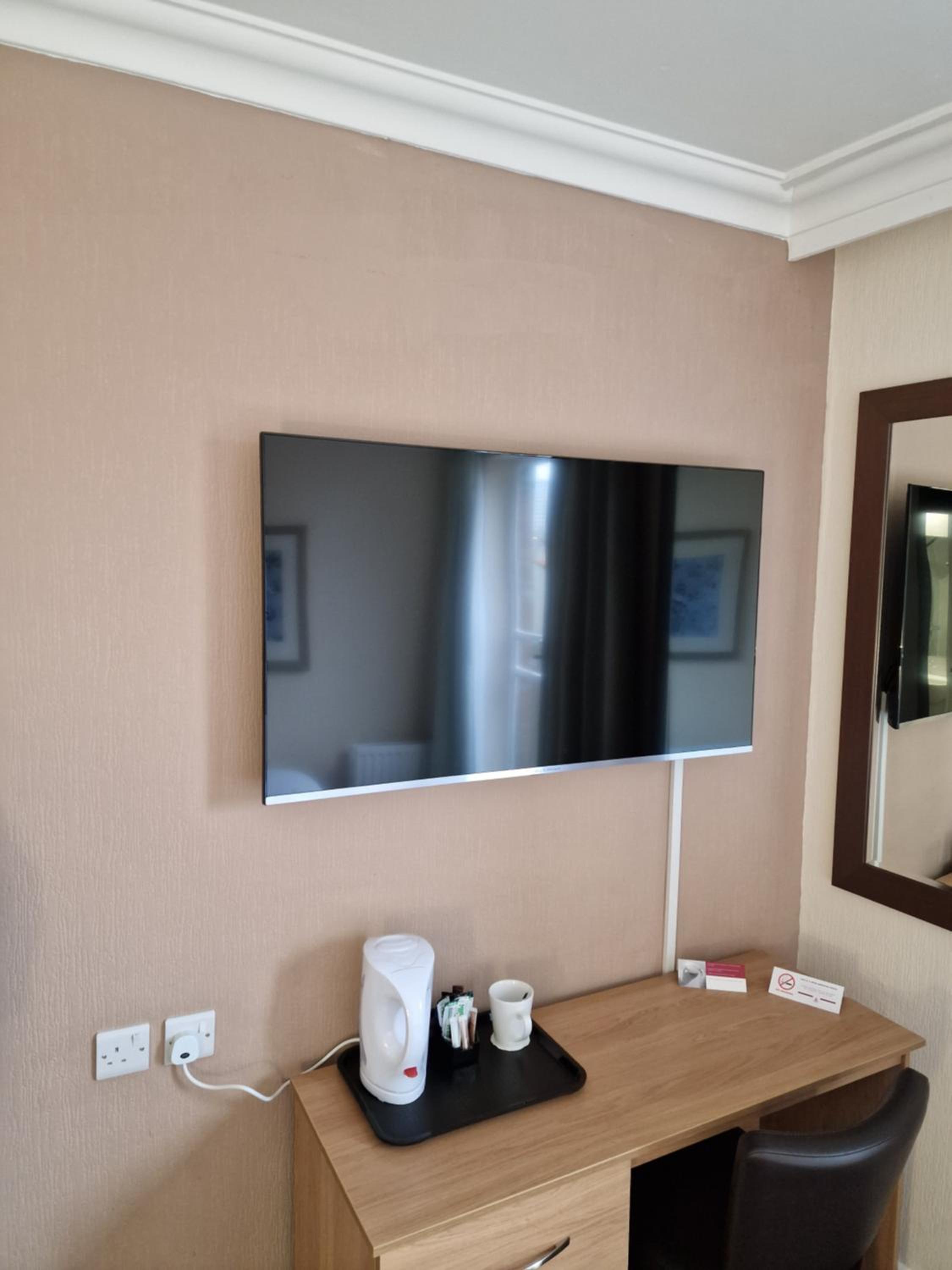 Standard Double Room - Photo 13