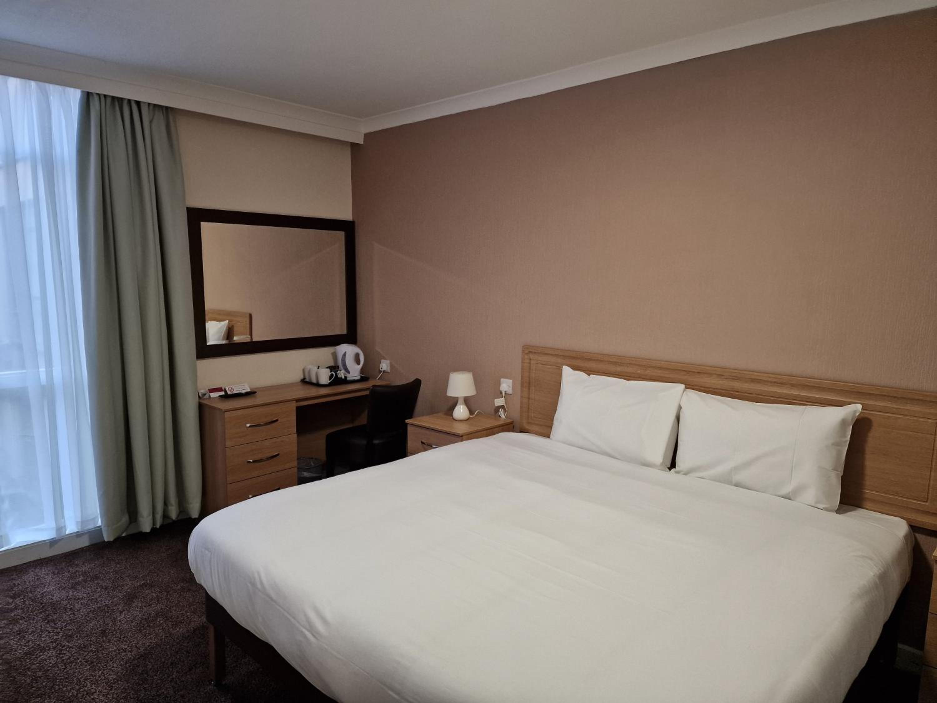 Standard Double Room - Photo 3