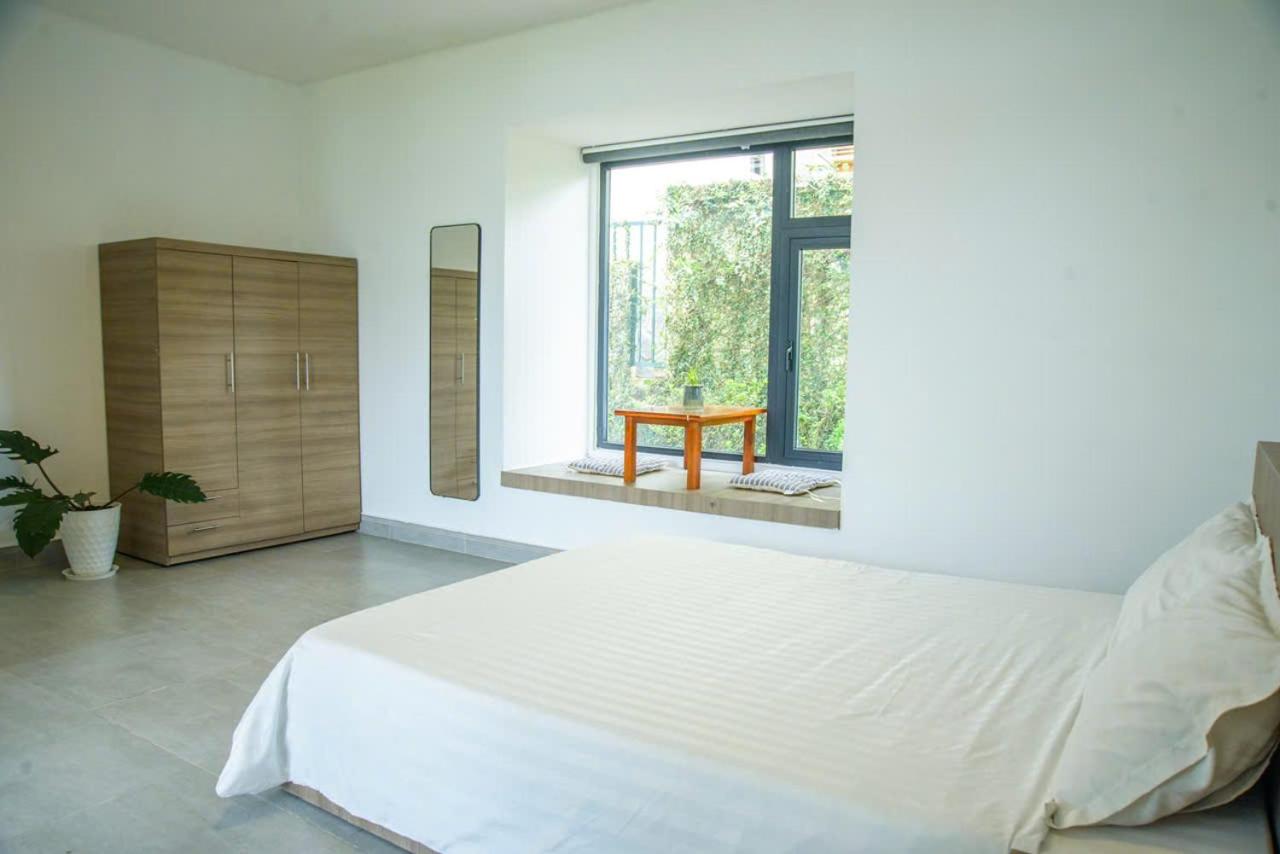 Villa photo 2