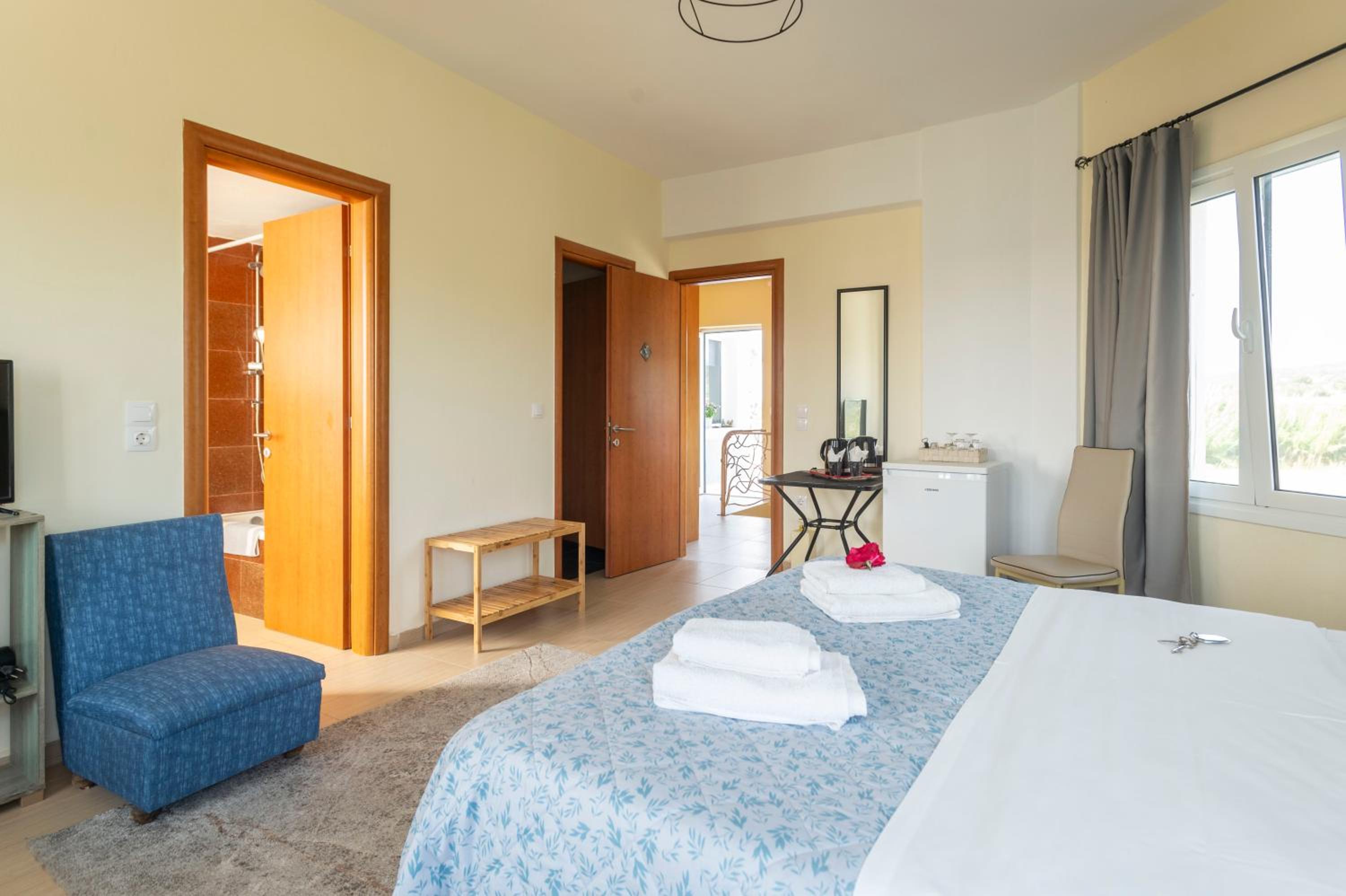 Double Room with Terrace - Photo 5